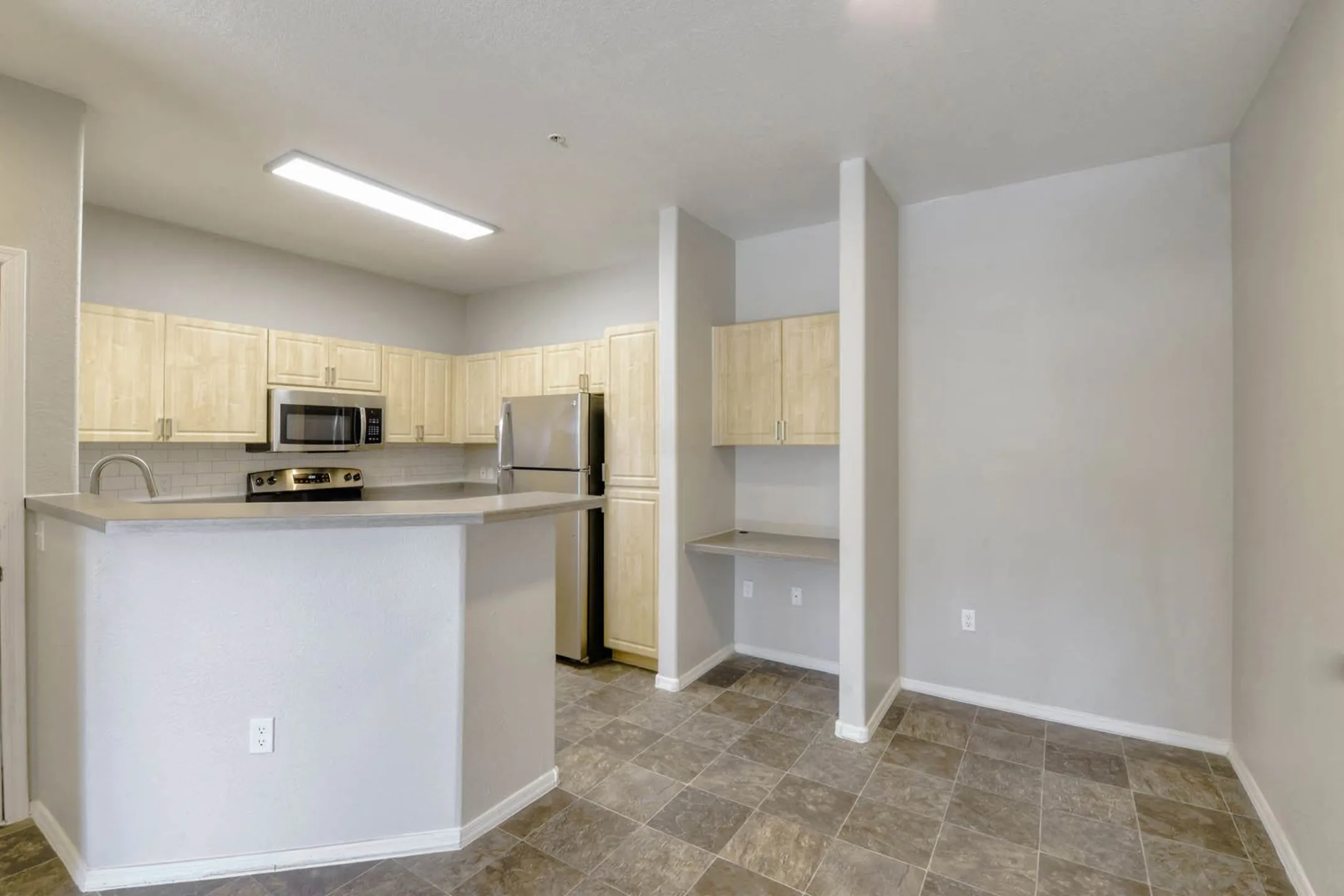 Sweetwater at Metro North 2902 W Sweetwater Ave Phoenix, AZ