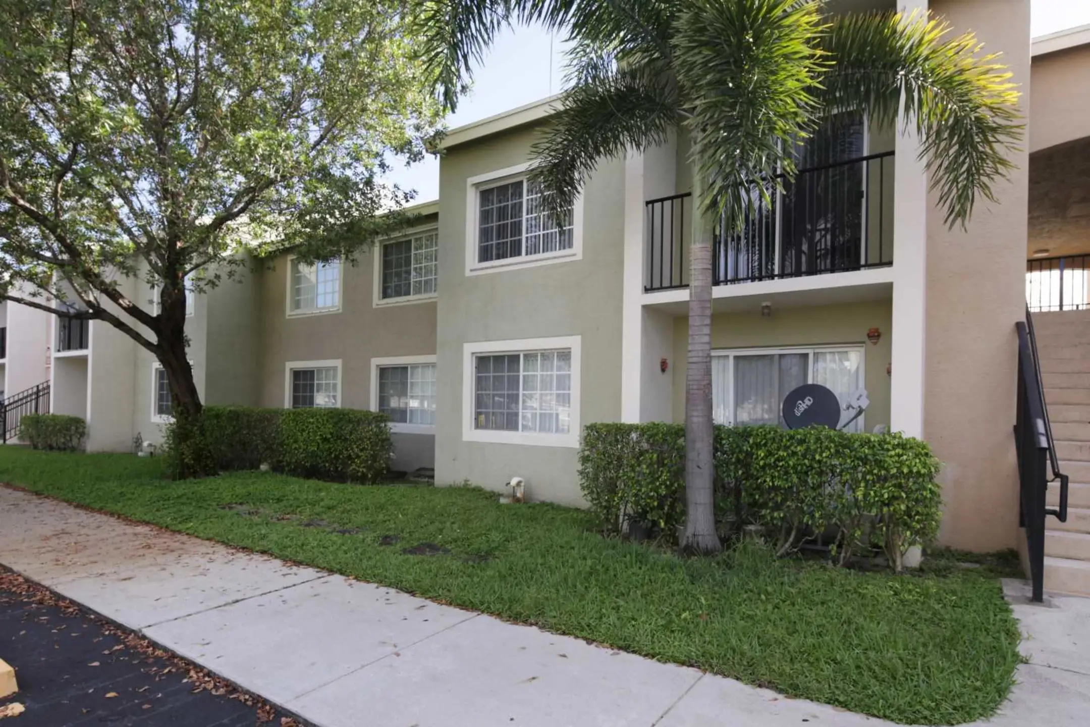 Pembroke Villas Apartments Hollywood, FL 33023