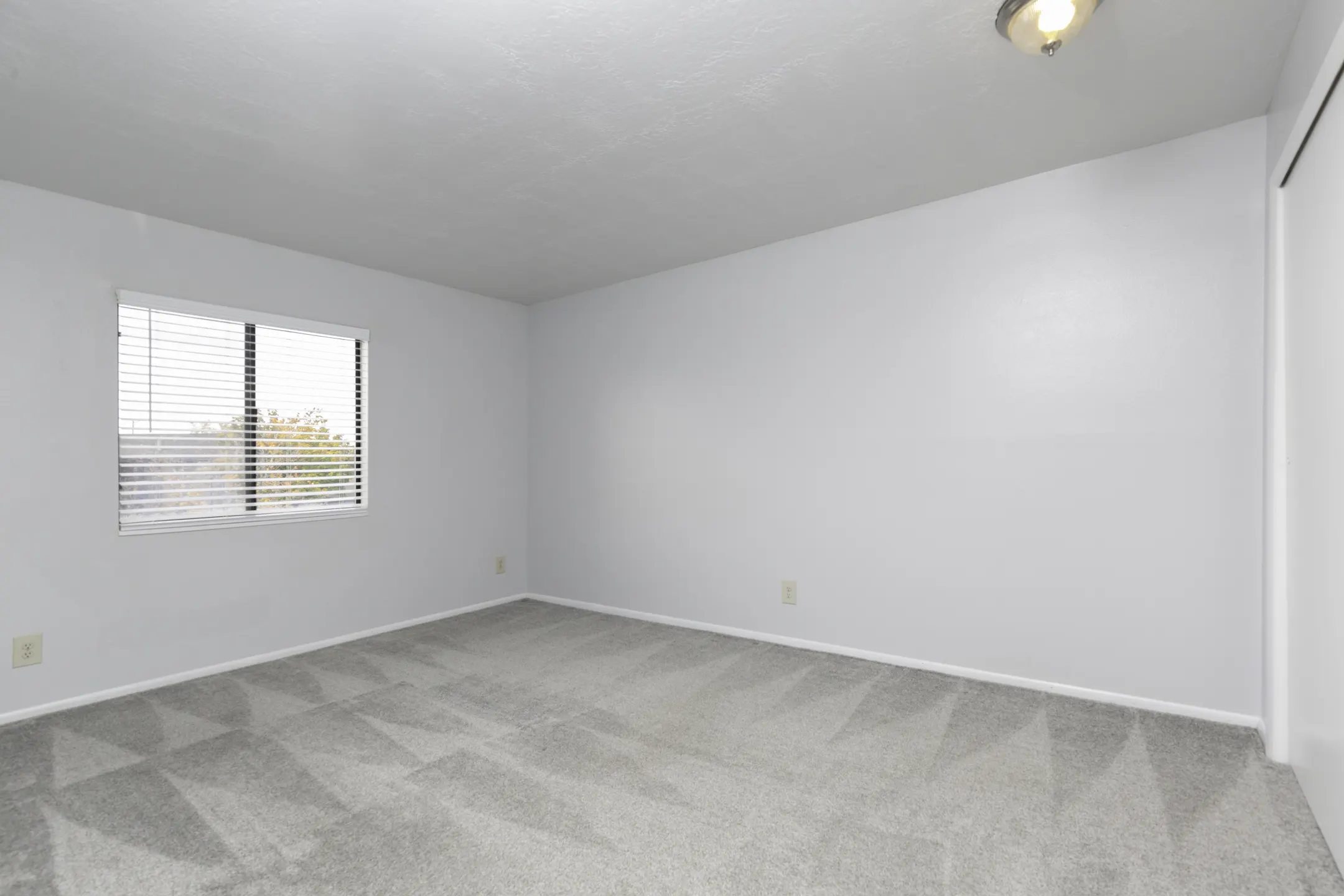 Fox Creek Apartments Layton, UT 84041