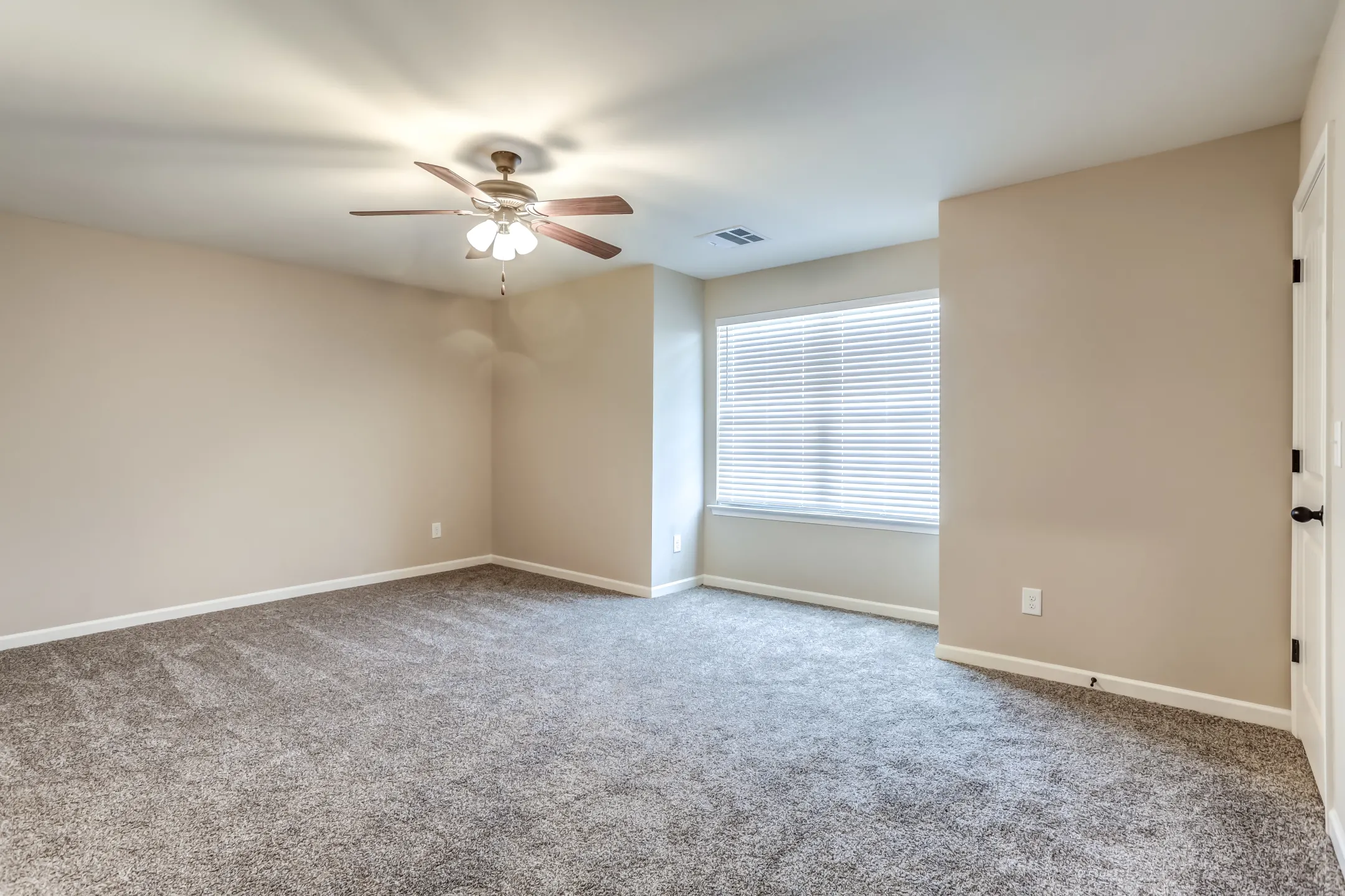 Ashton Ridge at West Creek Apartments - Clarksville, TN 37042