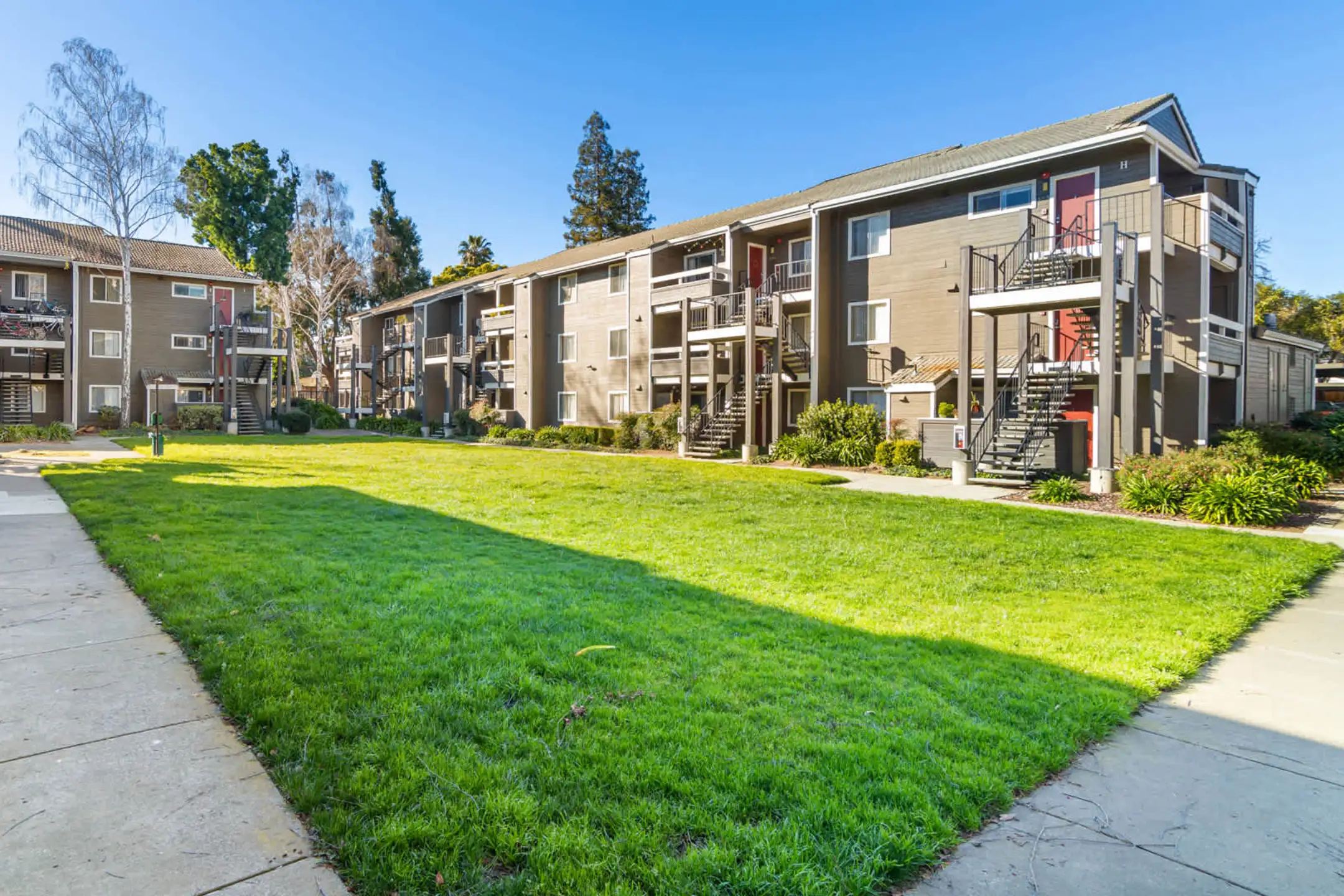 Woodleaf Apartments Campbell, CA 95008
