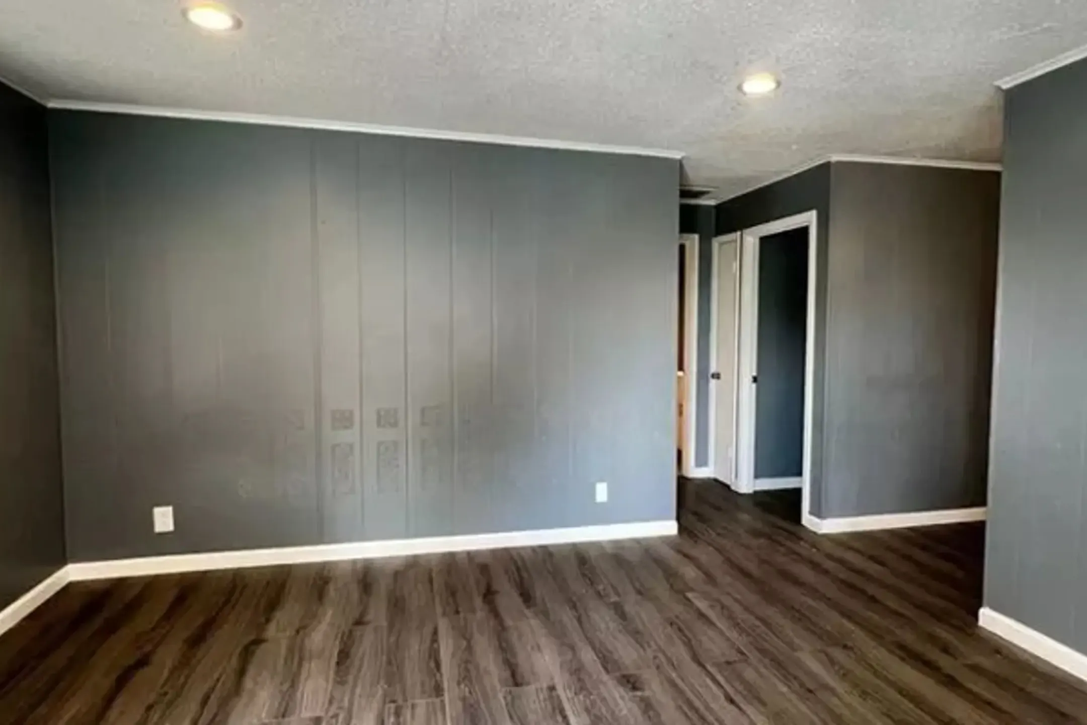 Oak Tree Apartments Apartments McMinnville, TN 37110