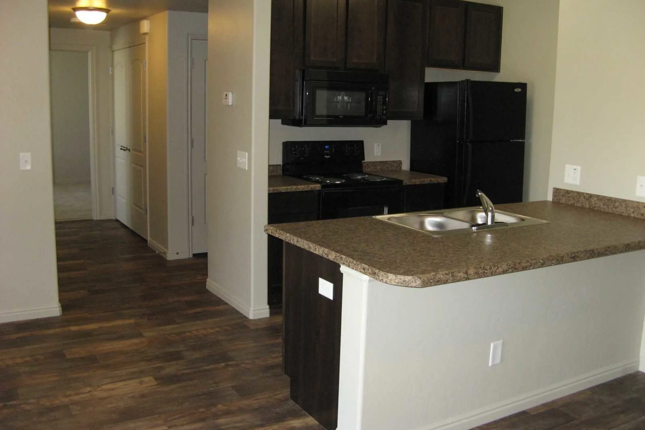 Kitchen - Brickgate Apartments - Salt Lake City, UT