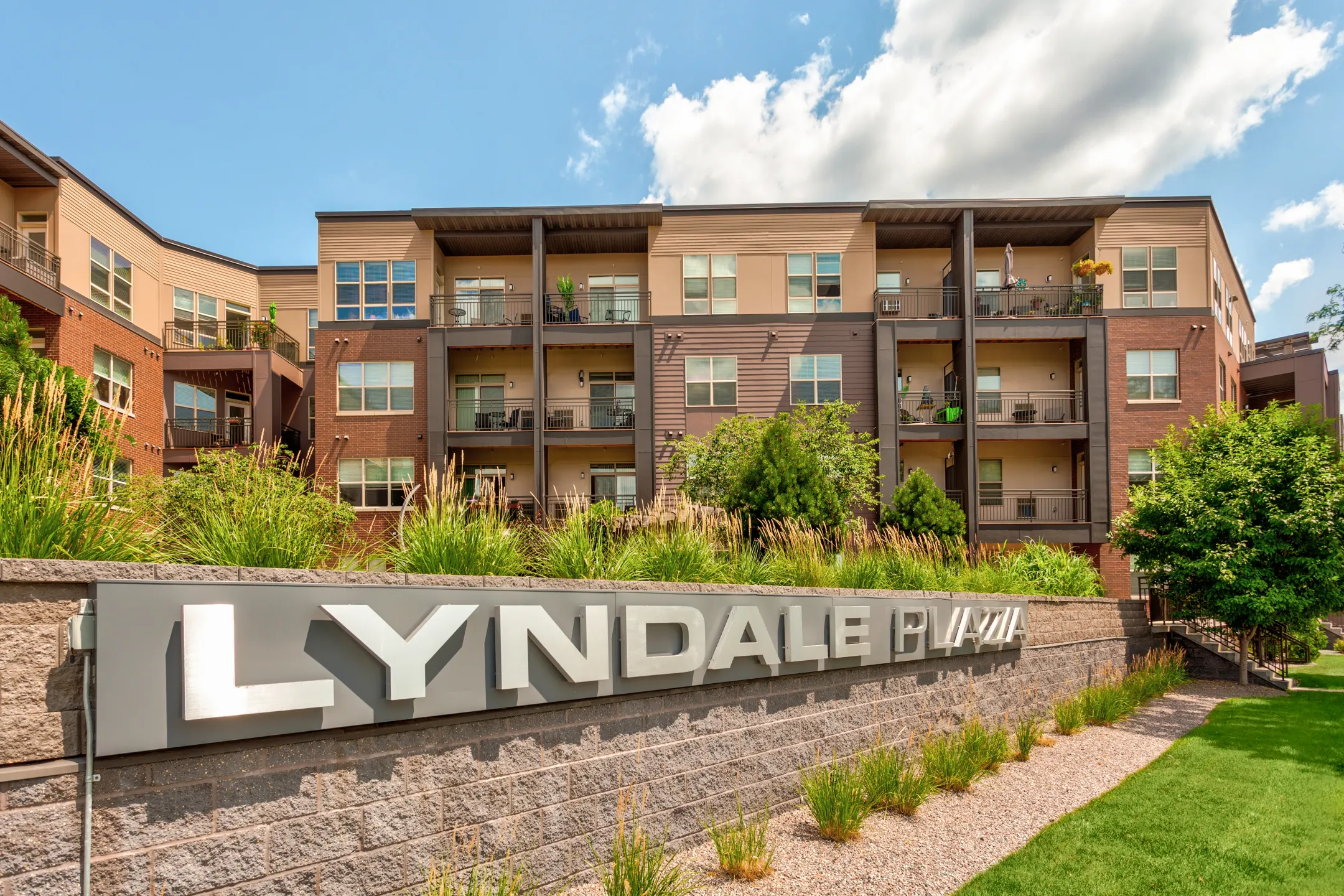 Lyndale Plaza Apartments Richfield, MN 55423