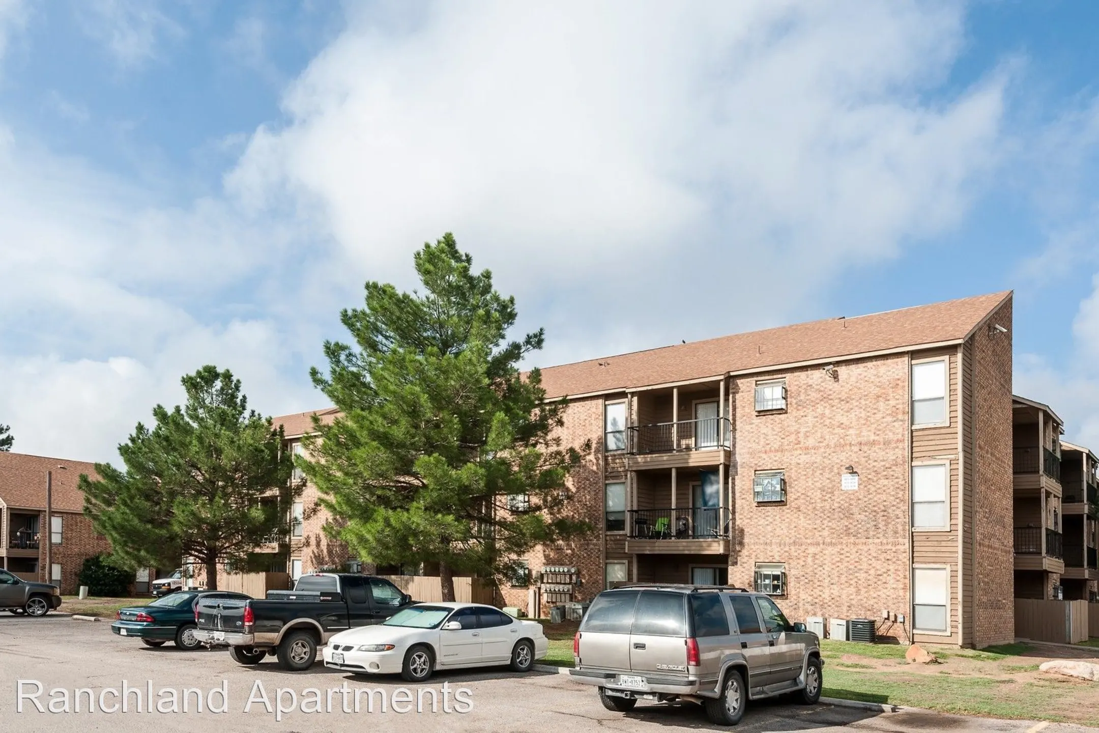Building - Ranchland Apartments - Midland, TX