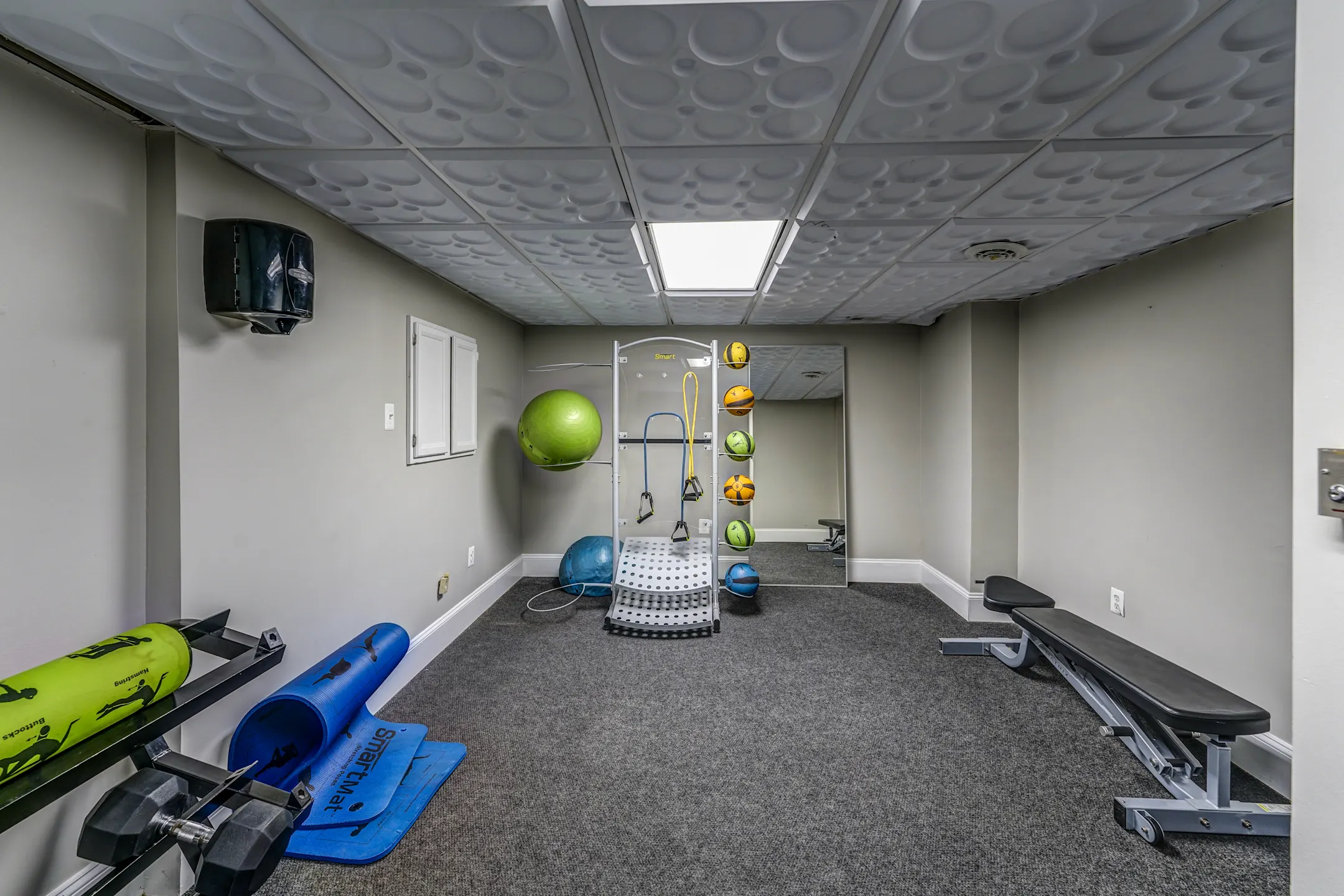 Hilltop Apartments 5345 85th Avenue New Carrollton, MD Apartments