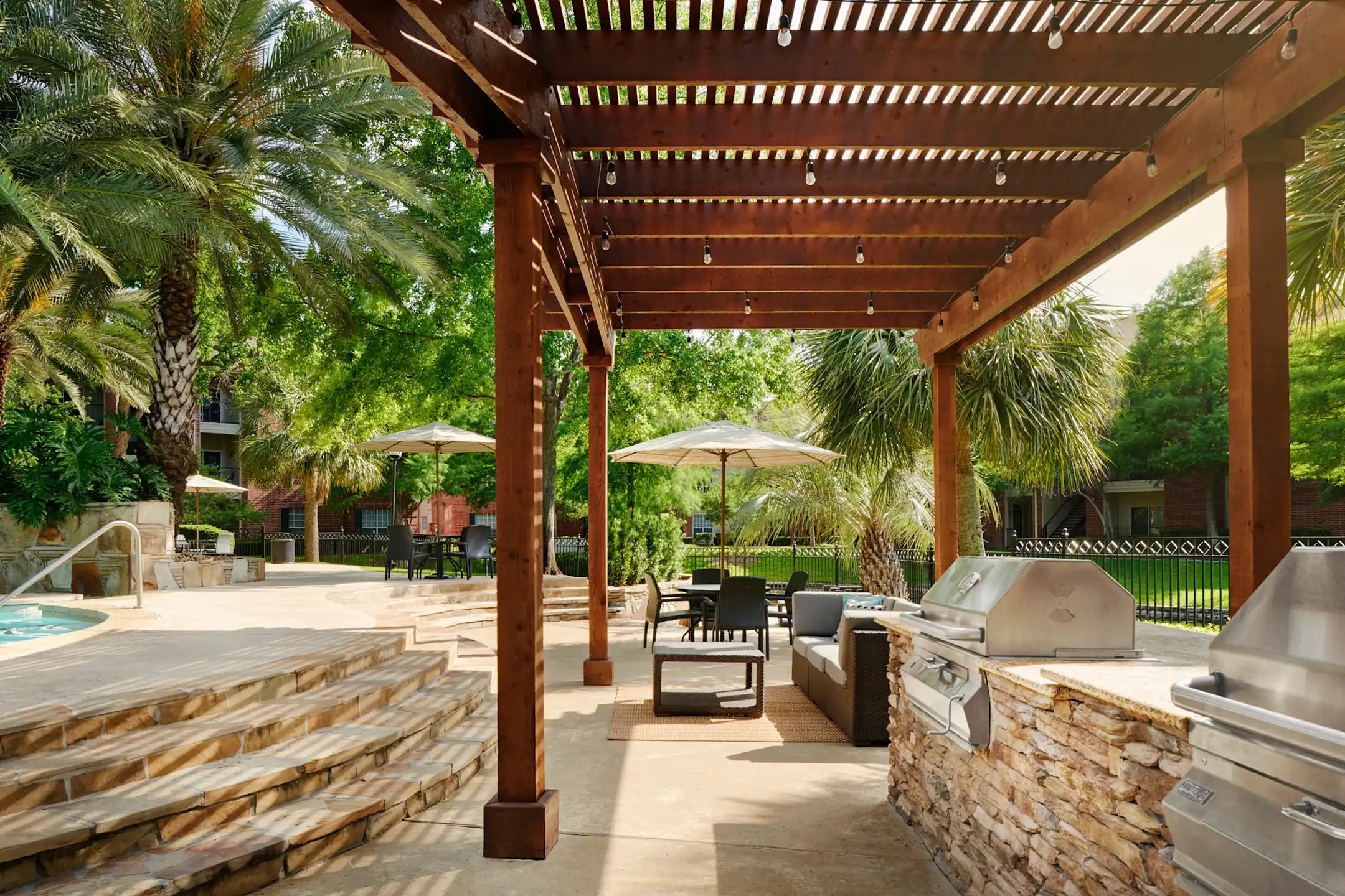 Camden Holly Springs Apartments Houston, TX 77042