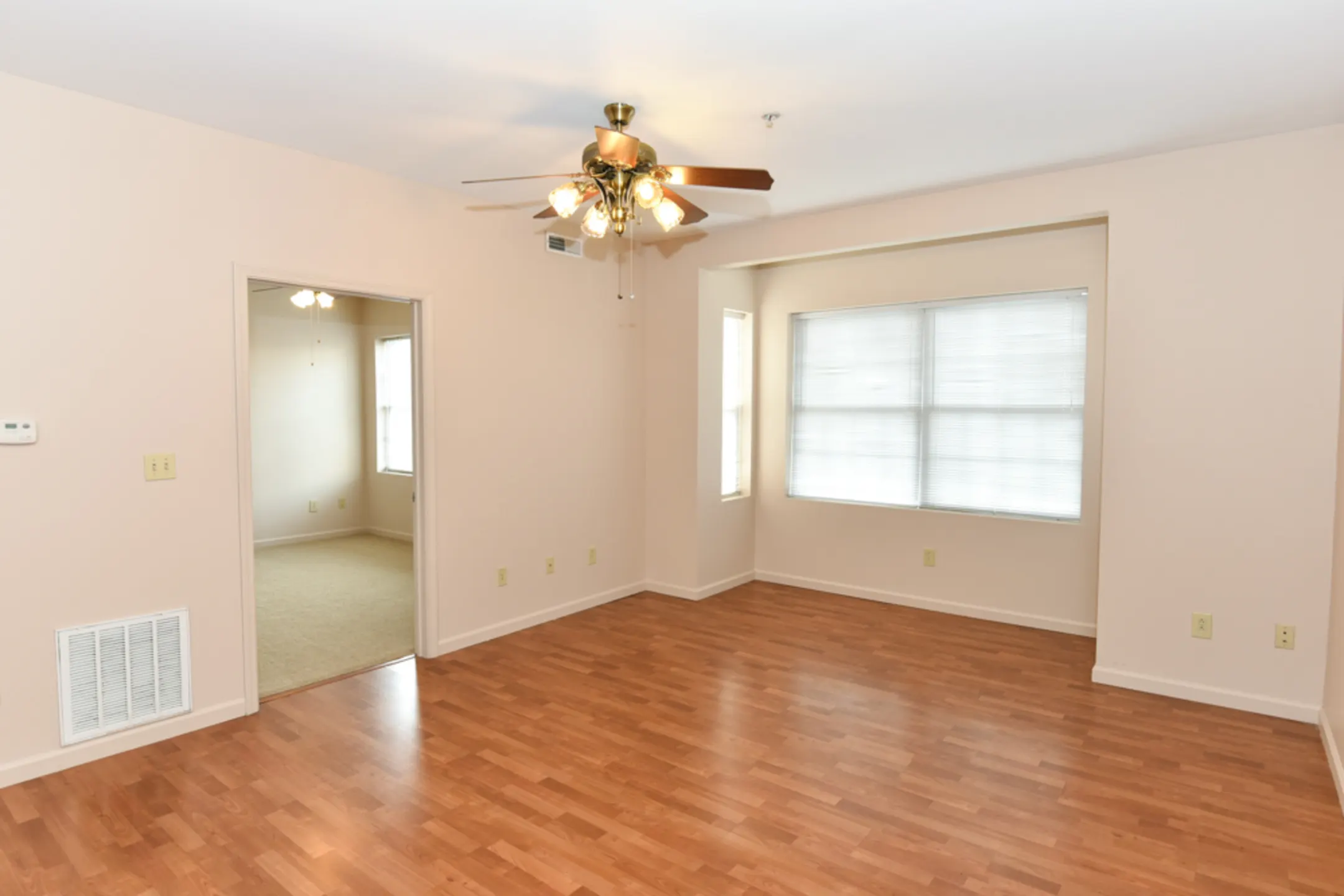 Burnham Rentals Third & Dunn Apartments Bloomington, IN 47401