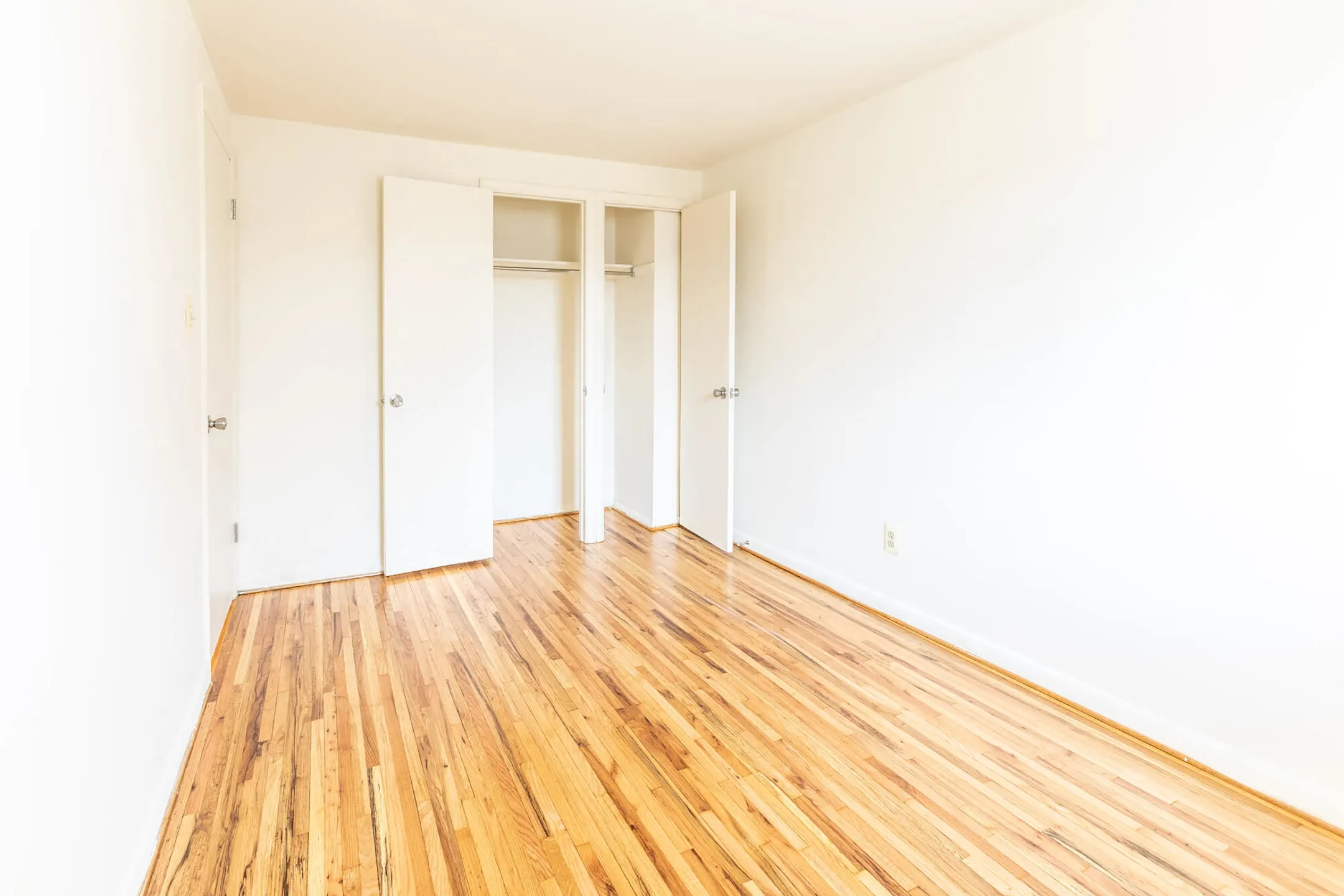 Foxridge Townhomes 1114 Tace Drive Essex, MD Apartments for Rent Rent.