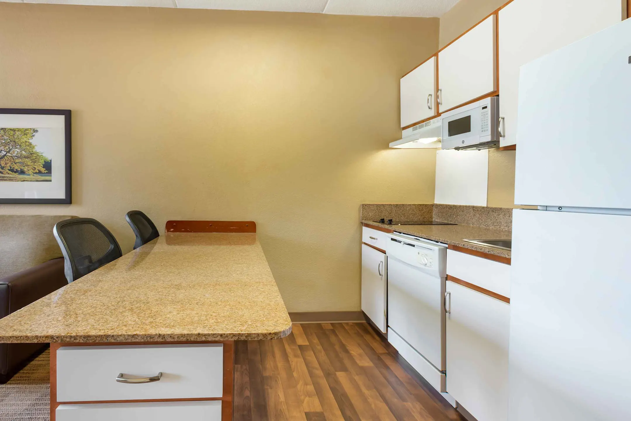 Furnished Studio Secaucus New York City Area 1 Plaza Drive