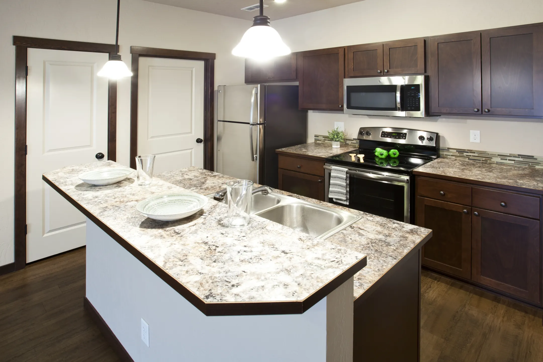 Kitchen - Residence At River Run Apartments - Spokane, WA