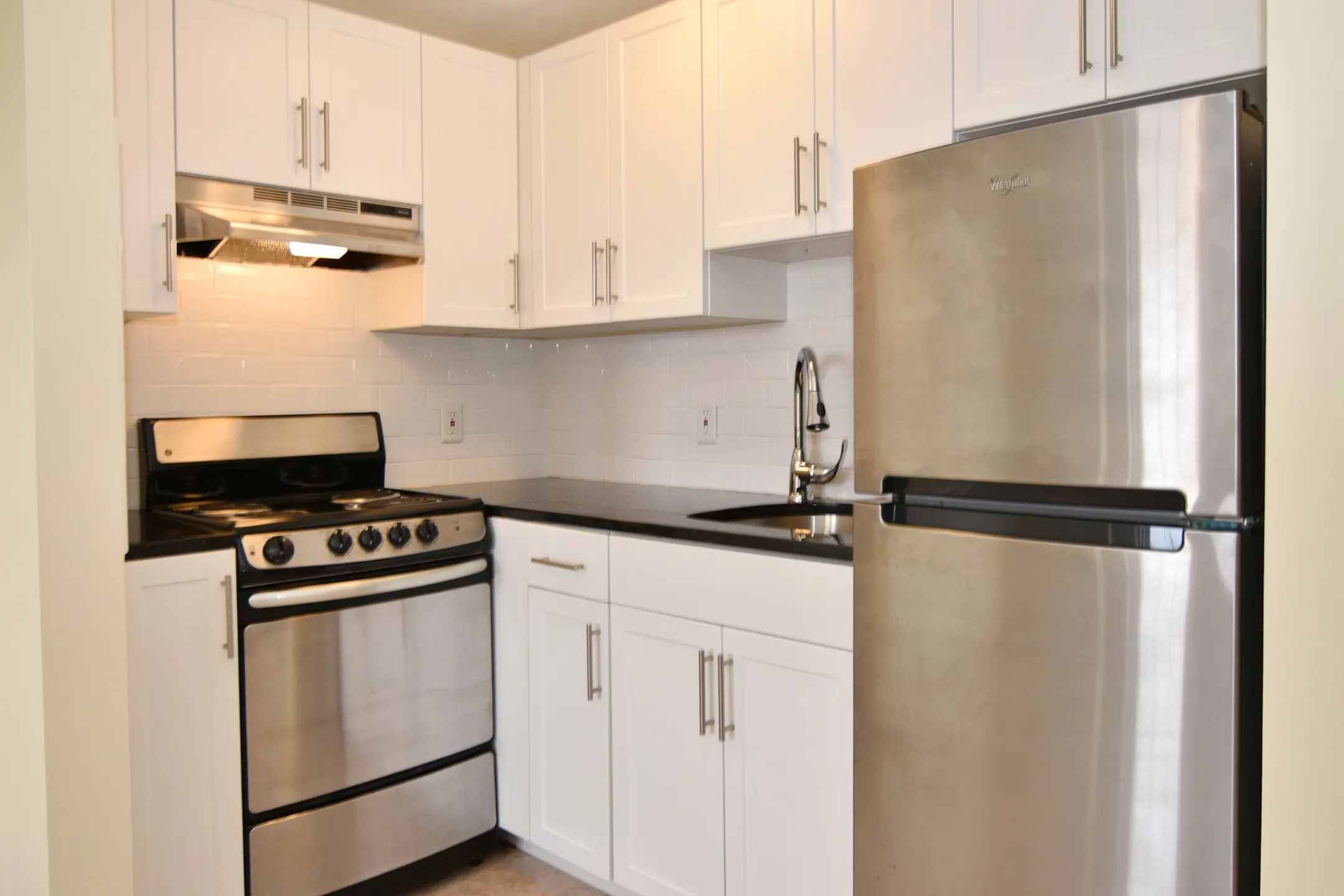 Kitchen - Wayland Manor - Providence, RI