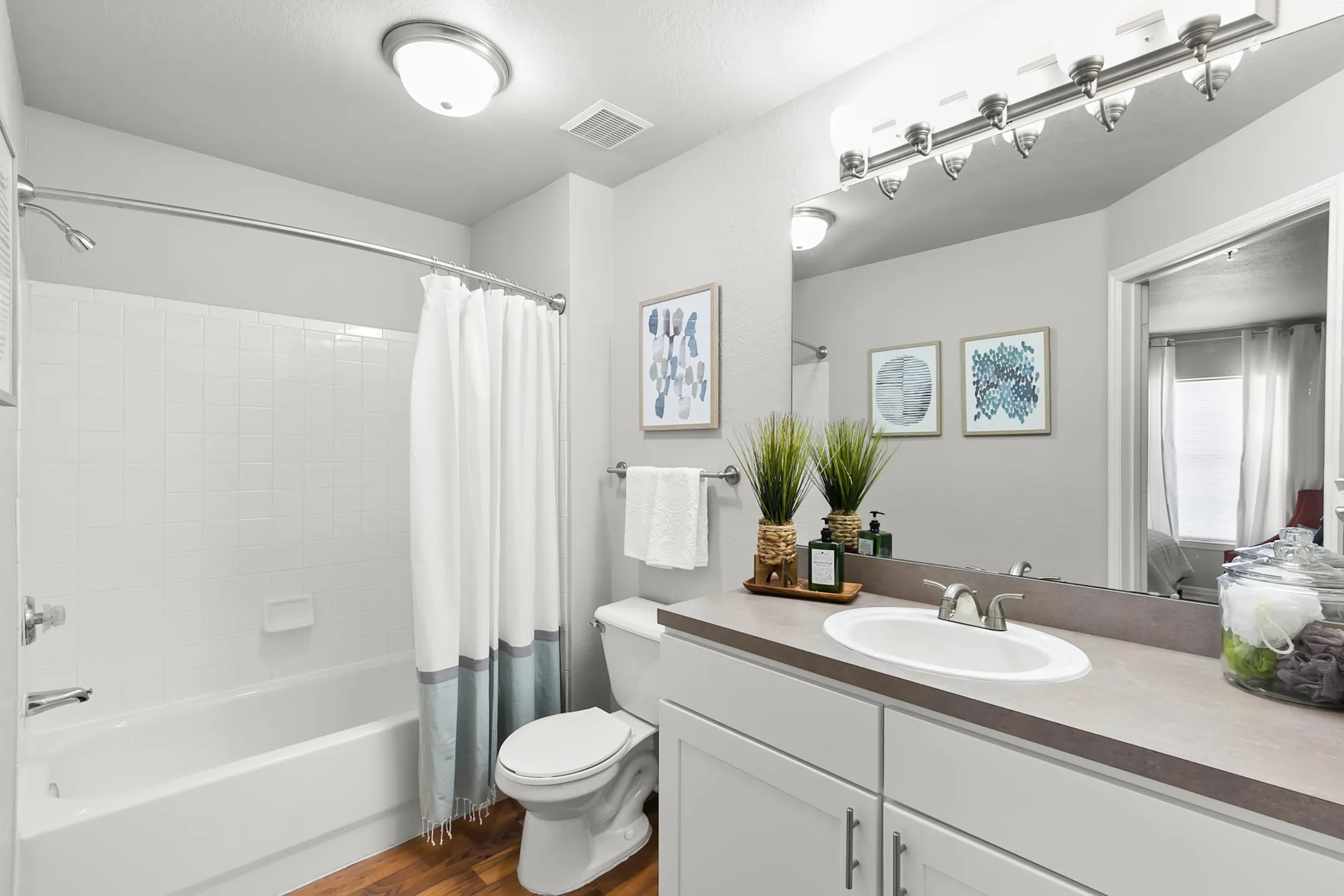 The Falls at New Tampa Apartments Temple Terrace, FL 33637