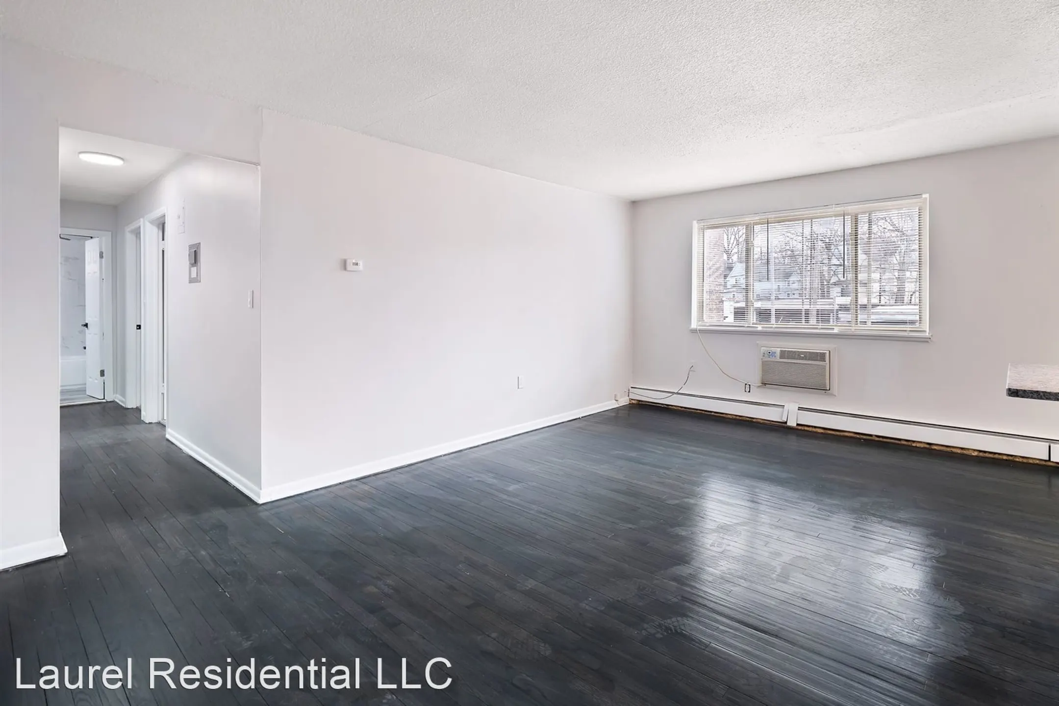 Living Room - Coventry Mayfield Apartments - Cleveland Heights, OH