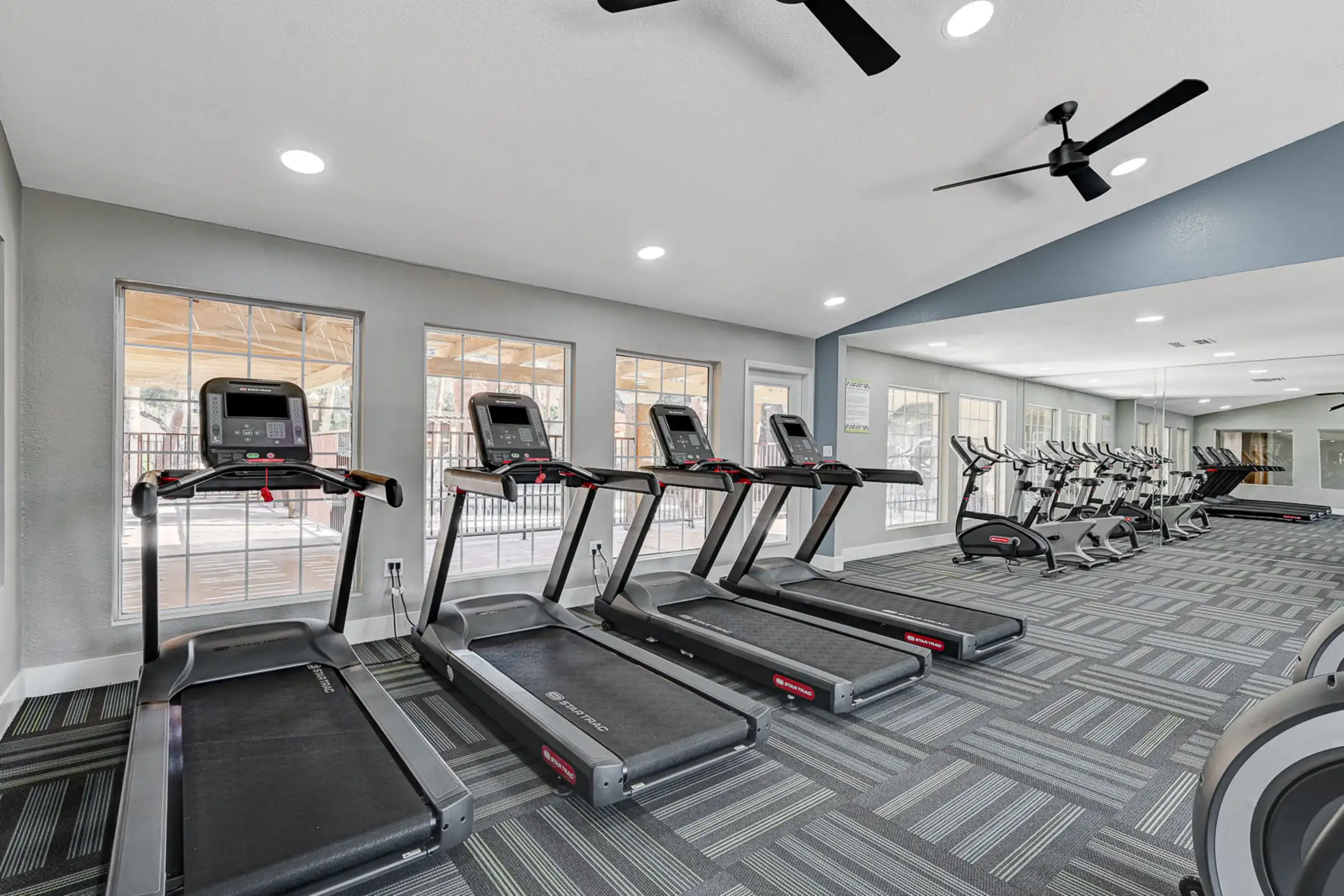 Fitness Weight Room - Breakers - Las Vegas, NV
