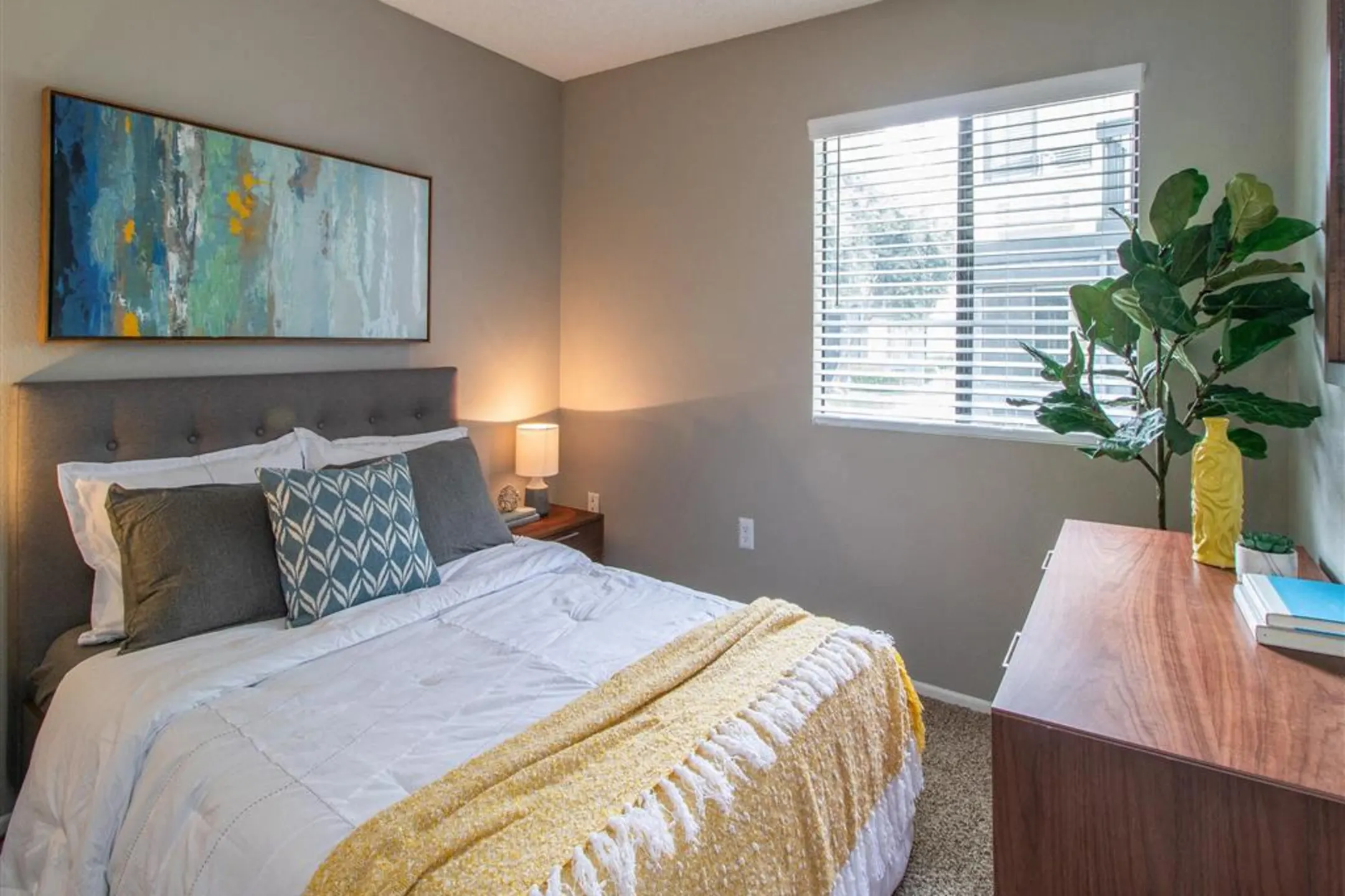 Zen Diamond Active Senior Apartments Apartments Hemet, CA 92543