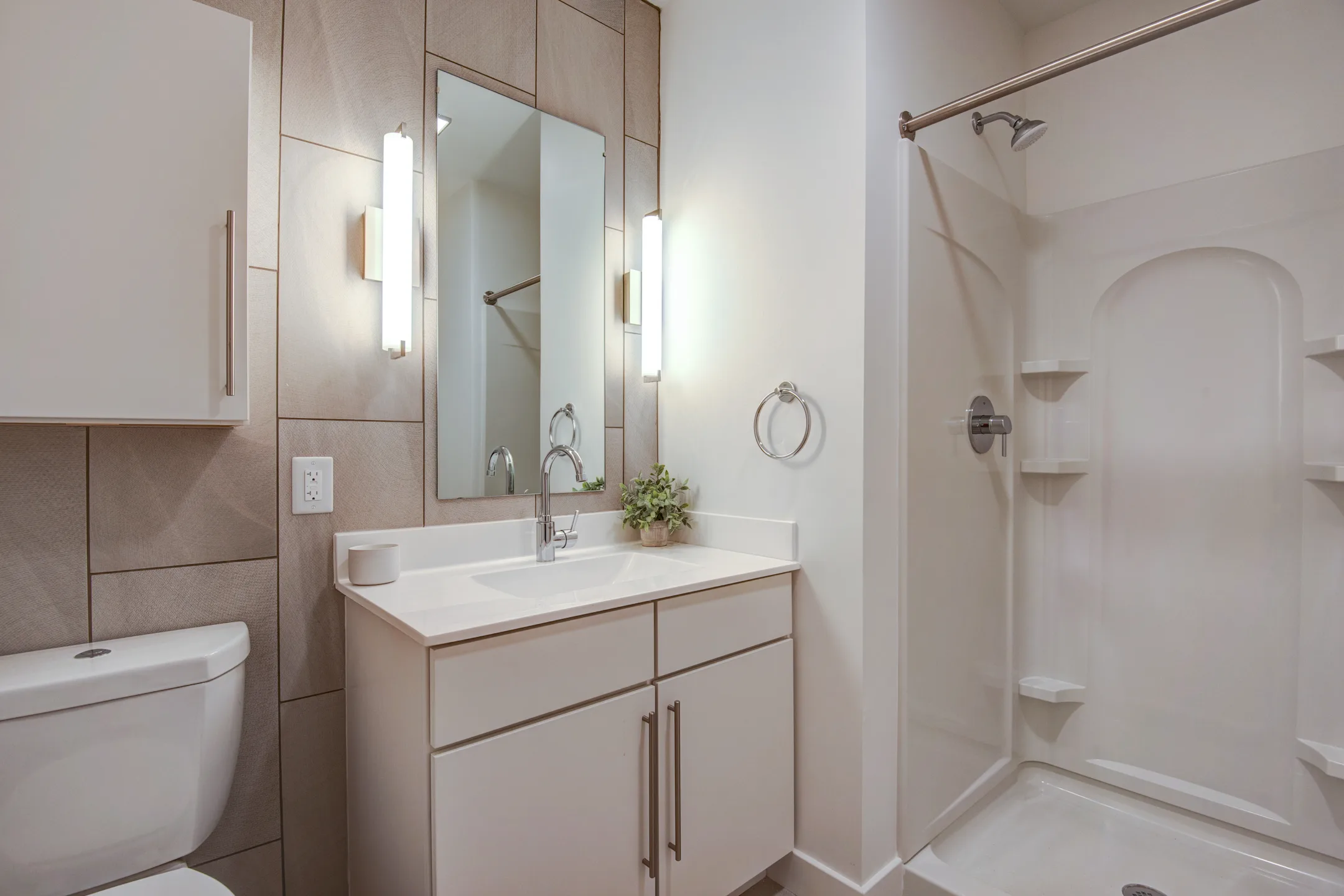 Montgomery Mill Apartments Windsor Locks, CT 06096