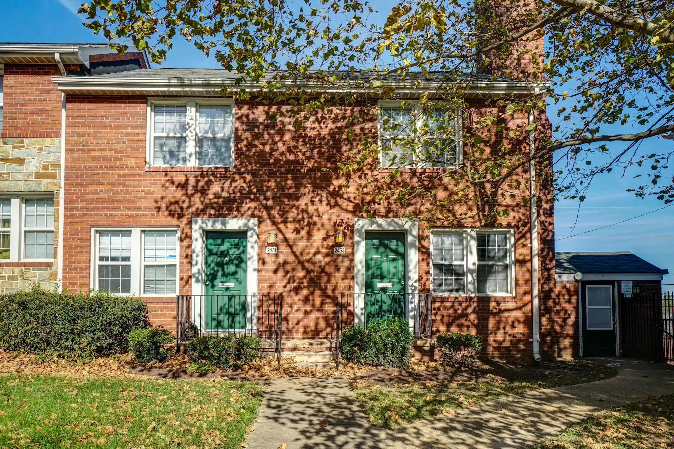 Fort Henry Garden Apartments