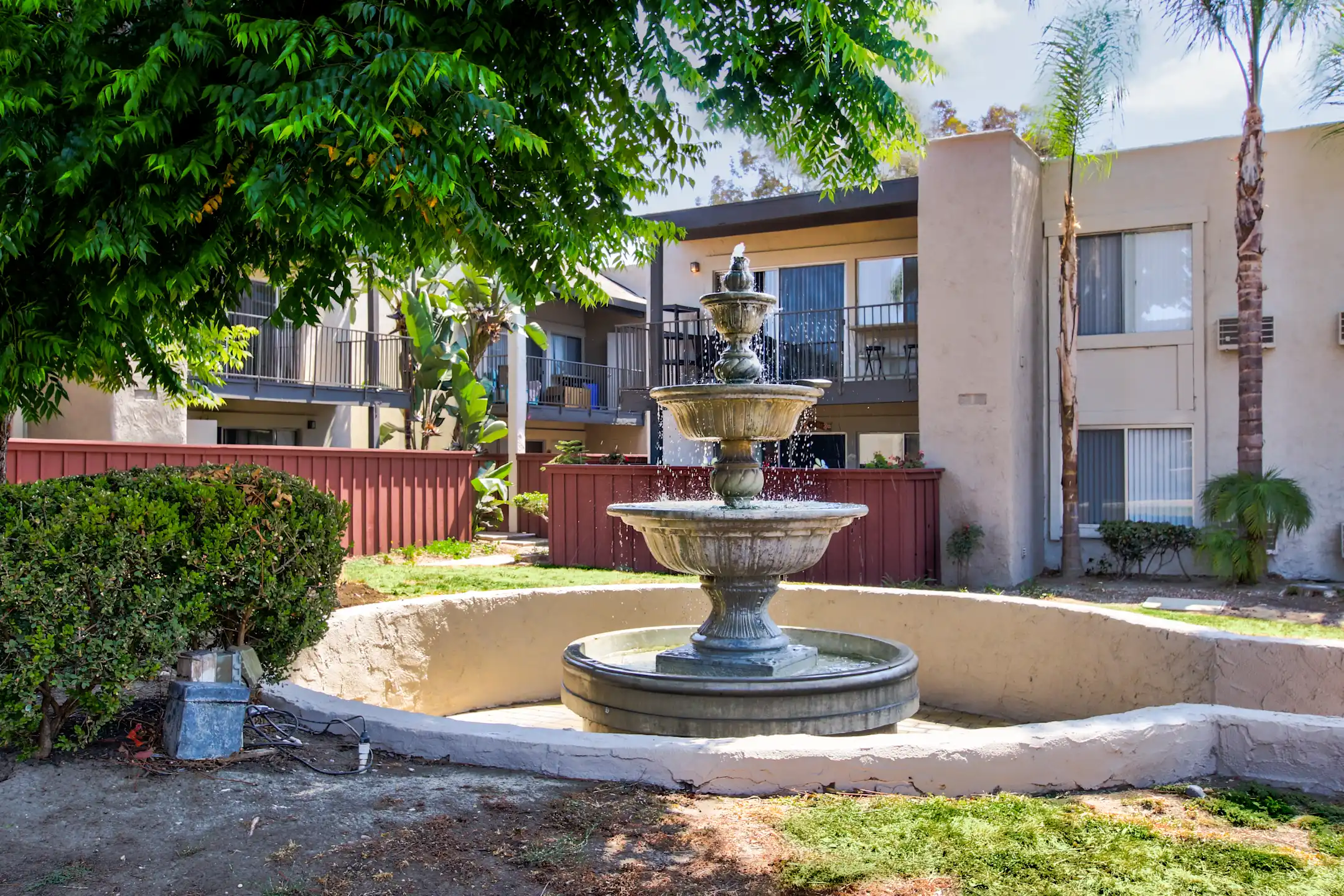 Courtyard - 3400 South Main - Santa Ana, CA