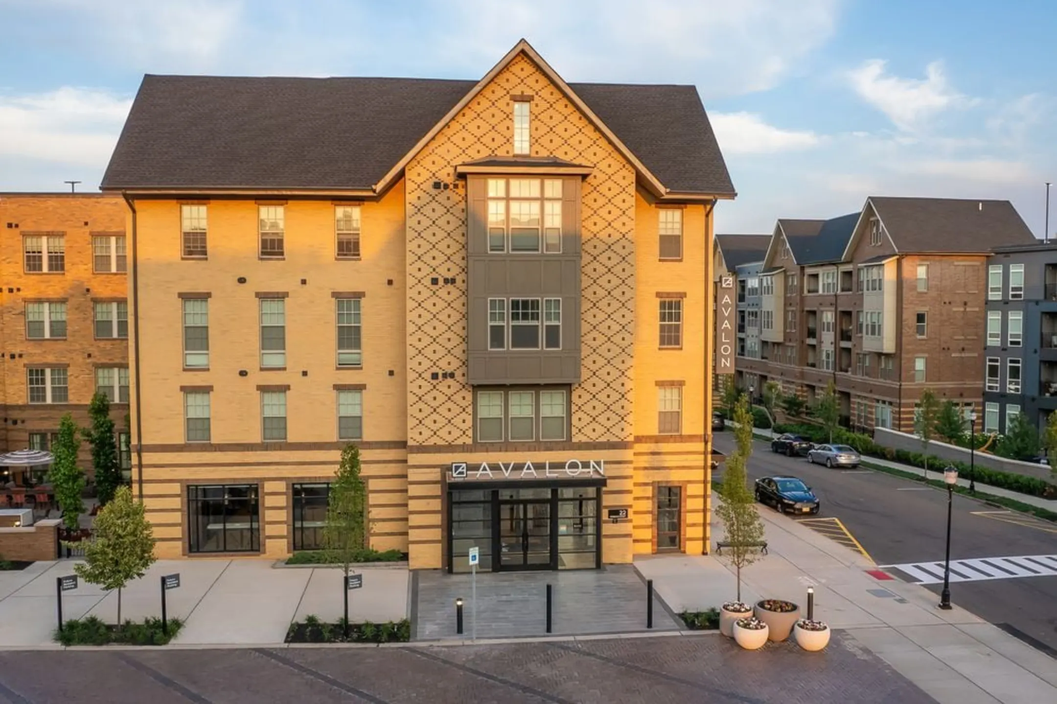 Avalon Somerville Station Apartments Somerville, NJ 08876