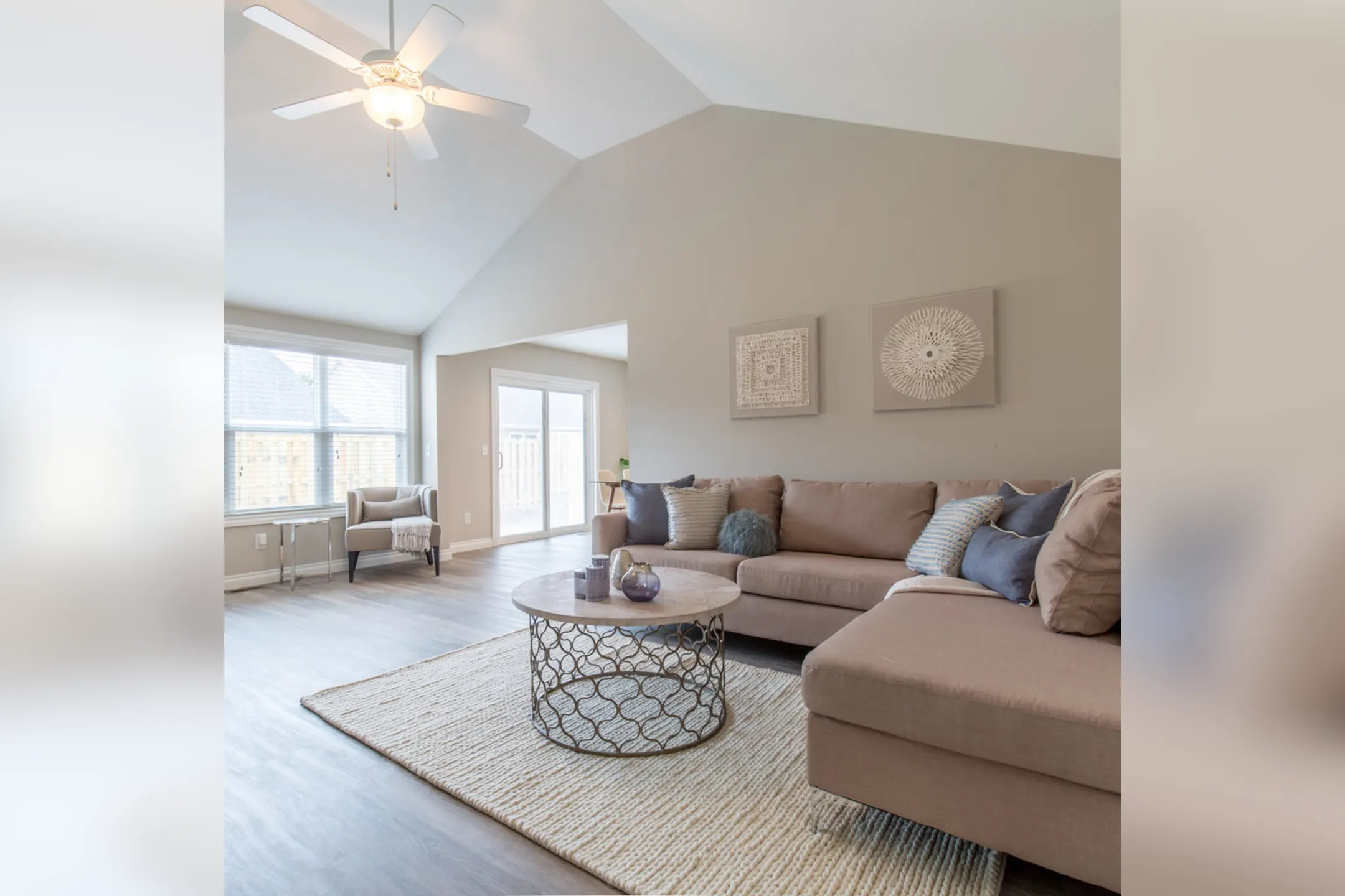 Living Room - Woodland Hills - Sylvania, OH
