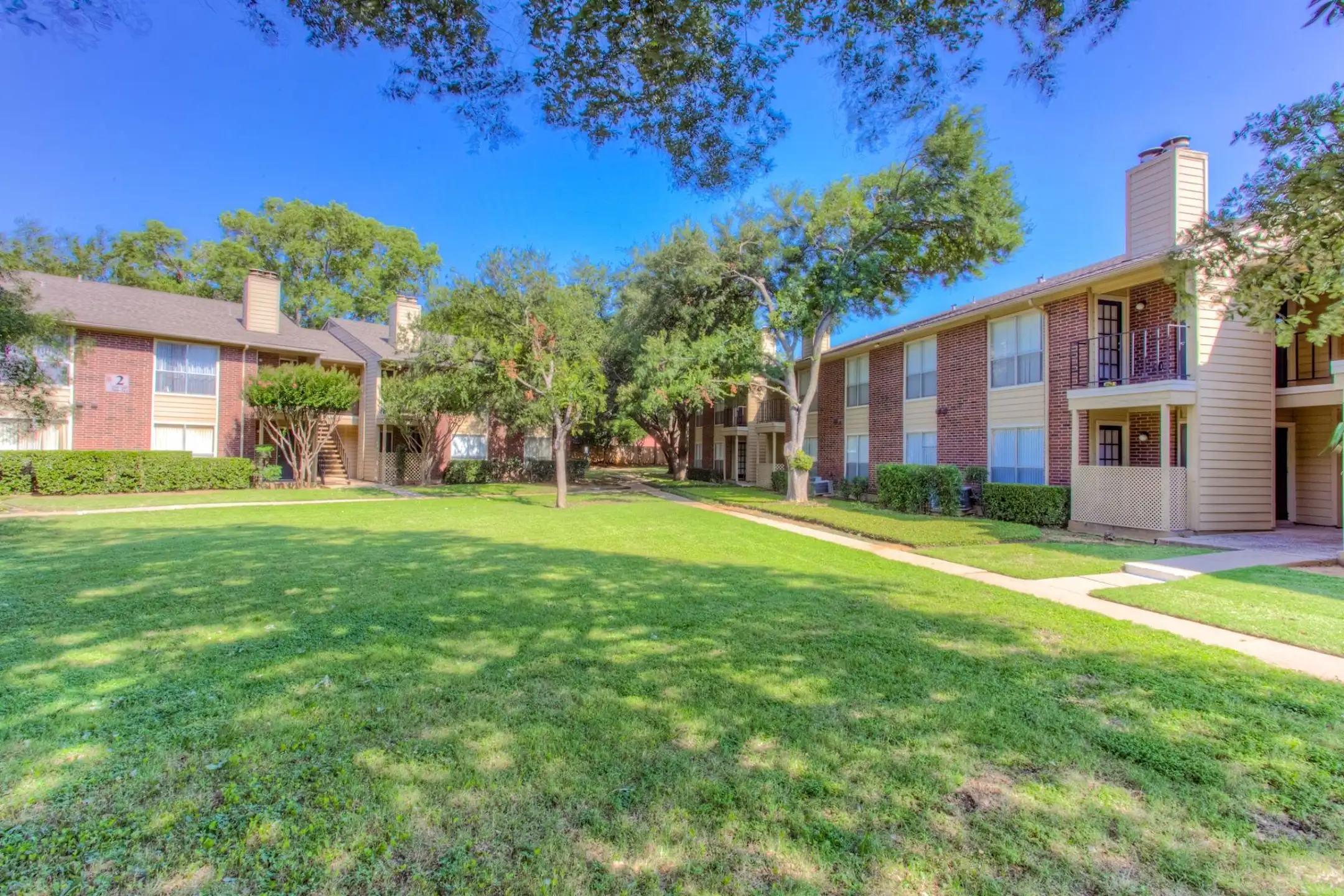 Charter Oak 105 E Harwood Rd Euless, TX Apartments for Rent Rent.