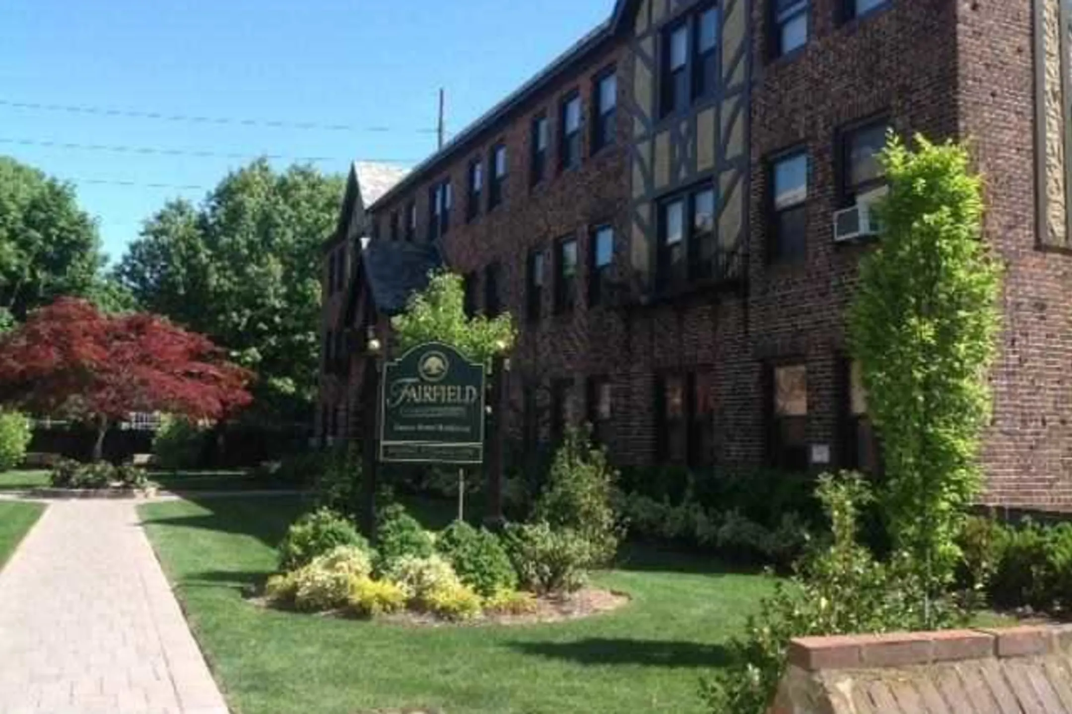 Building - Fairfield Courtyard at Woodmere - Woodmere, NY