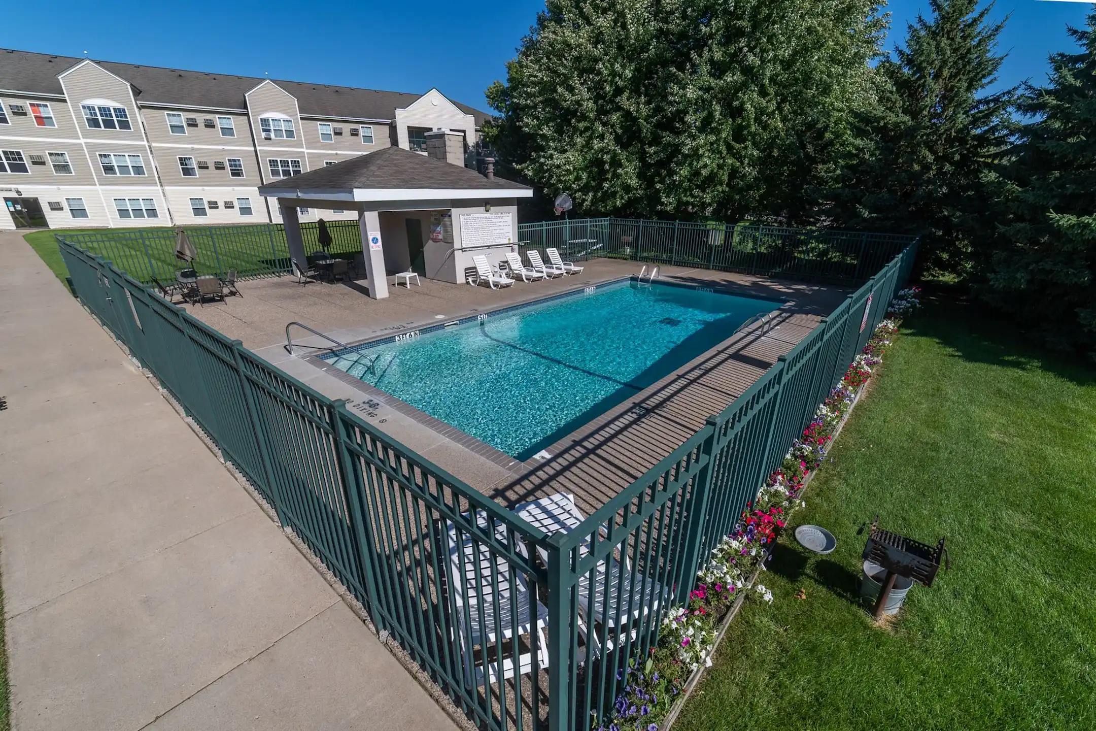 Riva Ridge Apartments Shakopee, MN 55379