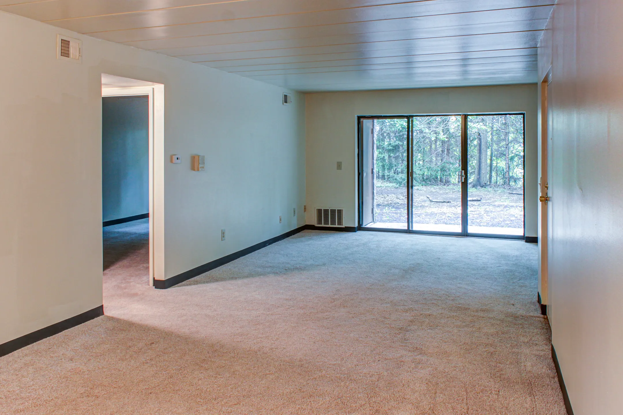 Heritage Park 1311 Delaware Ave White Oak, PA Apartments for Rent