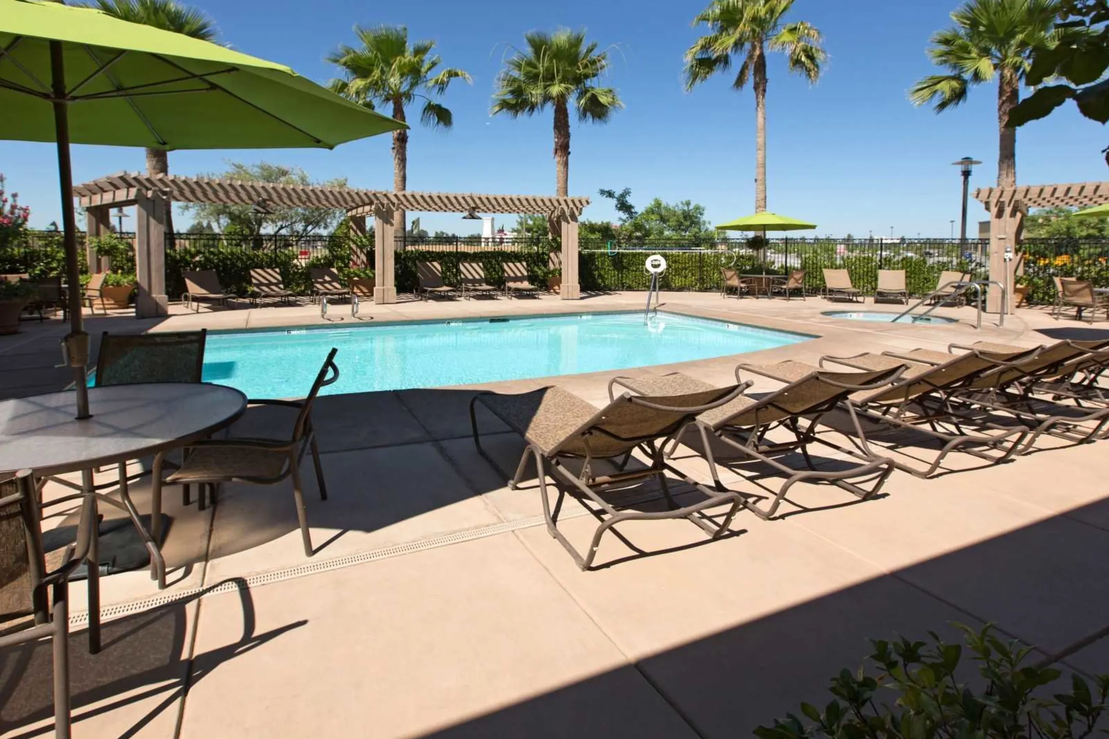 Pool - Palmilla Luxury Apartment Homes - Fresno, CA