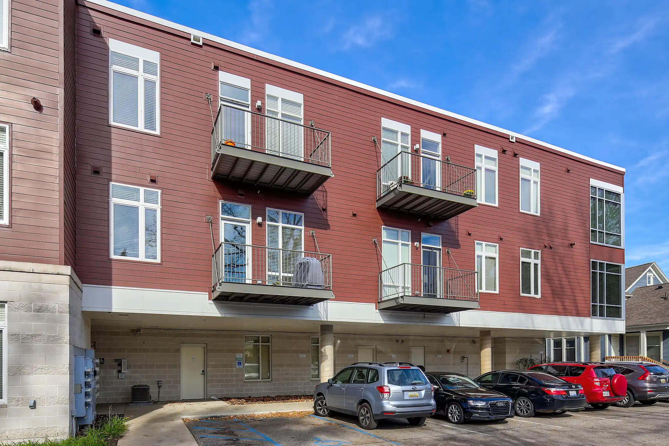 Eastown Flats 1400 Wealthy St SE Grand Rapids, MI Apartments for