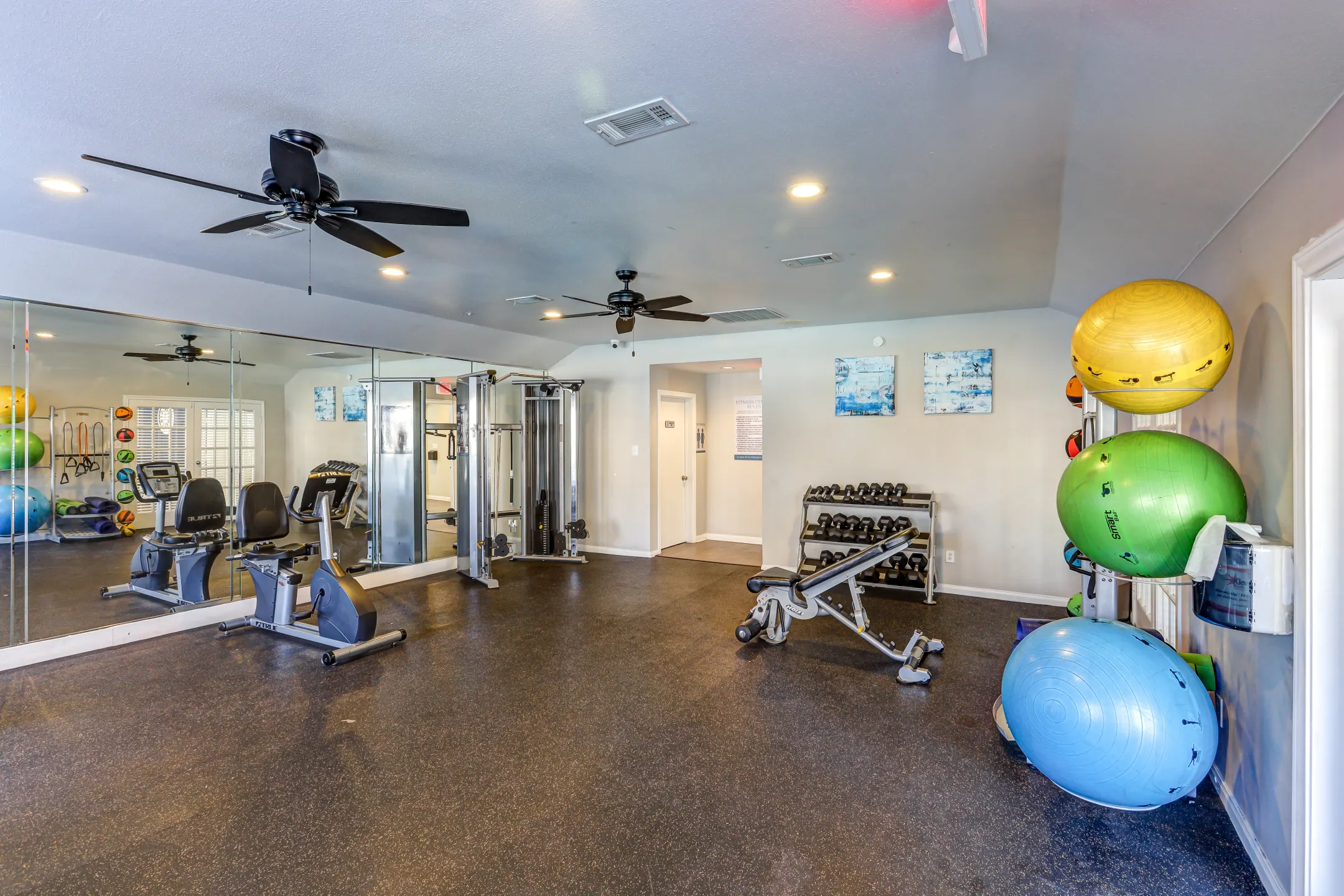 Fitness Weight Room - Chelsea at Bellevue - Houston, TX