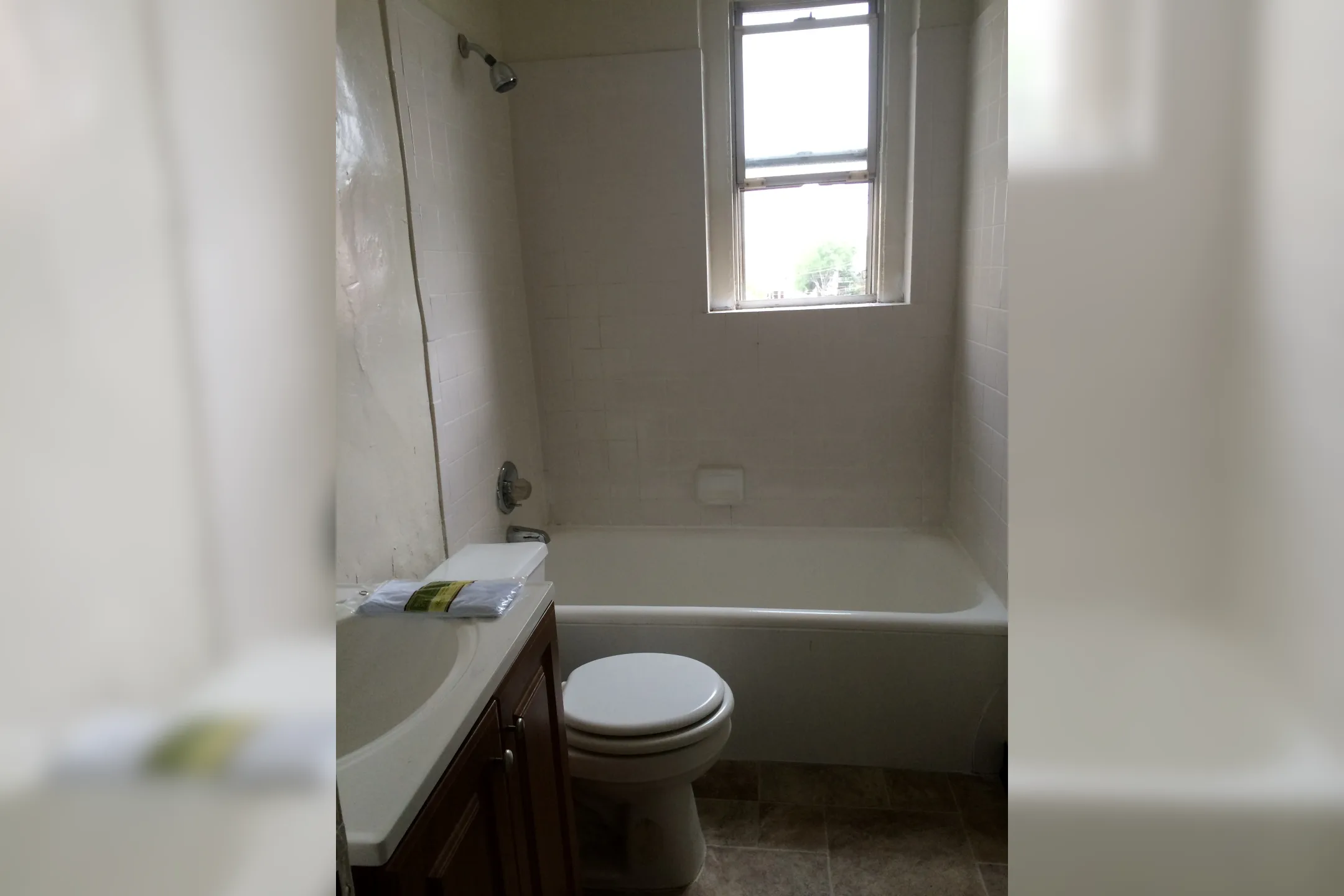 Bathroom - Boulevard Apartments - Pittsburgh, PA