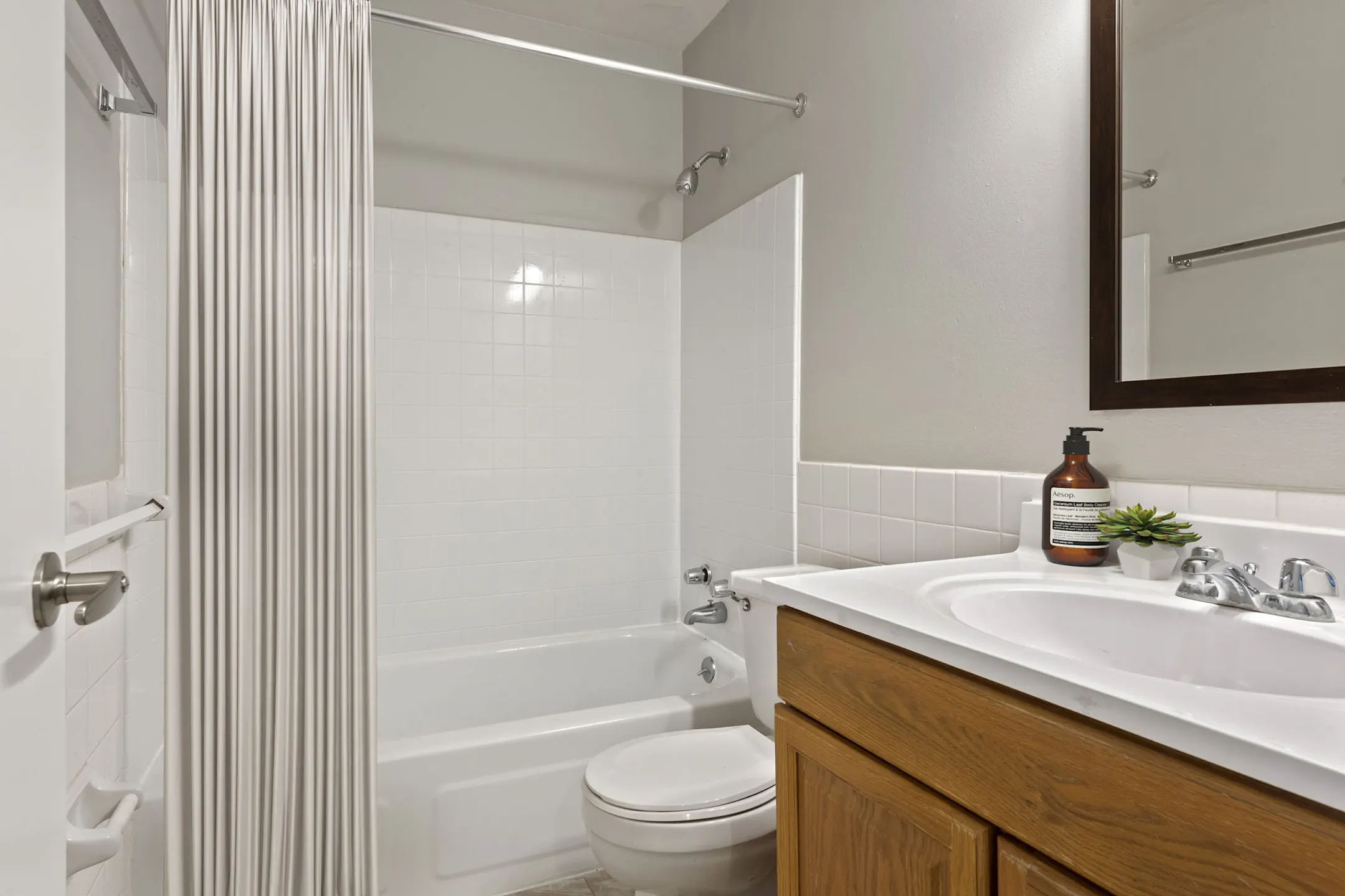 Windsor South Apartments 2280 Silver Lane New Brighton, MN