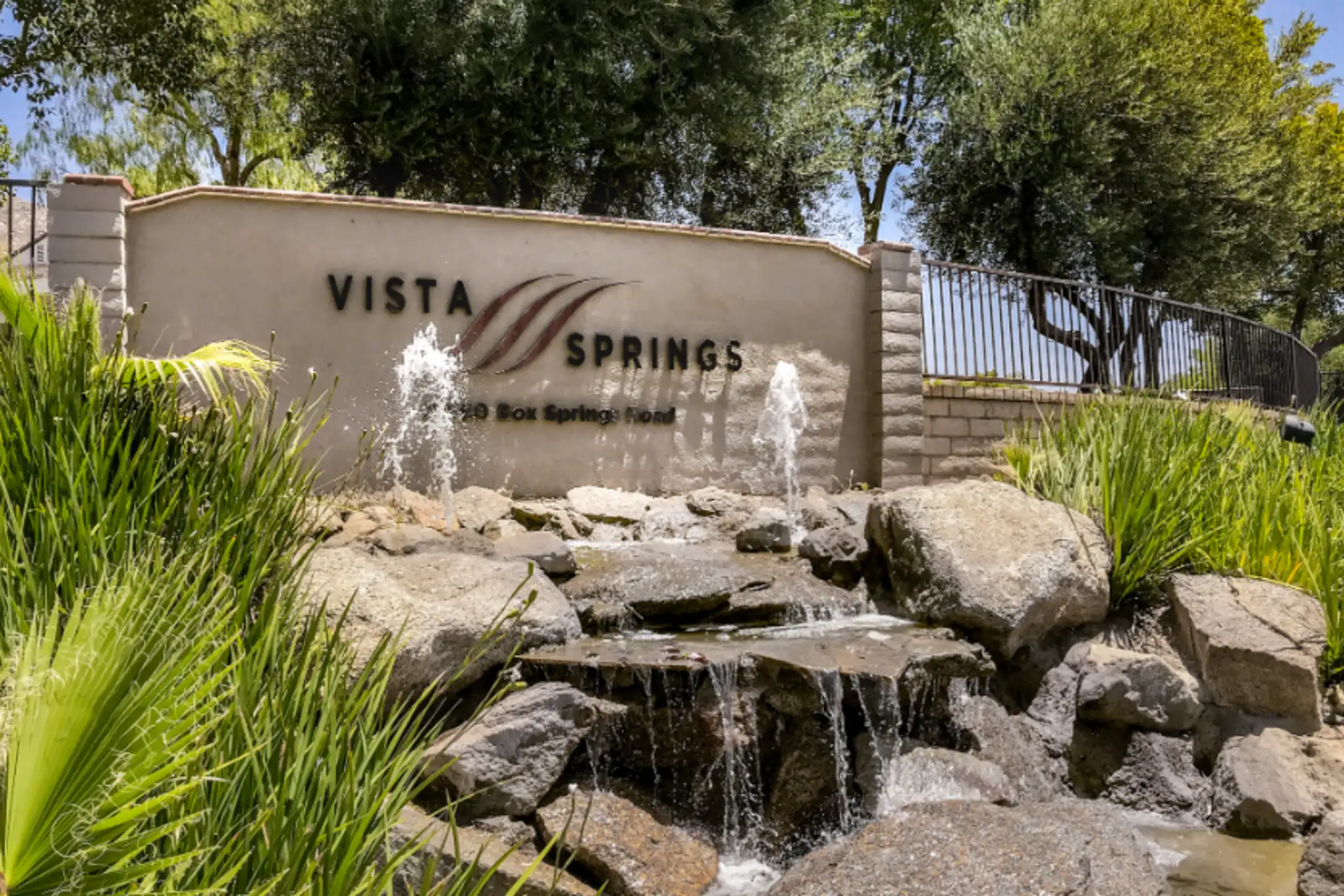 Vista Springs Apartments 21550 Box Springs Rd Moreno Valley, CA