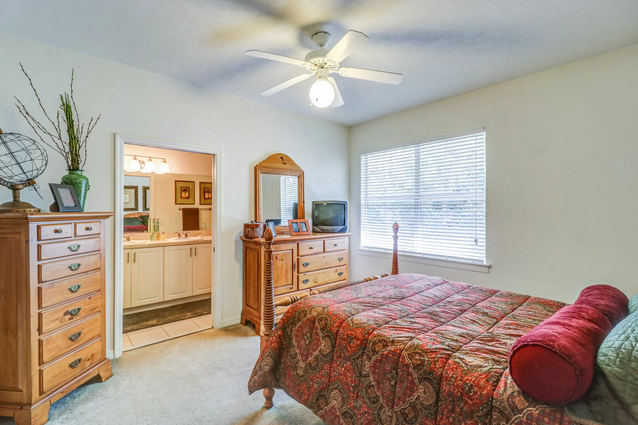 Asbury Park Apartments - 5333 SW 75th St | Gainesville, FL Apartments ...