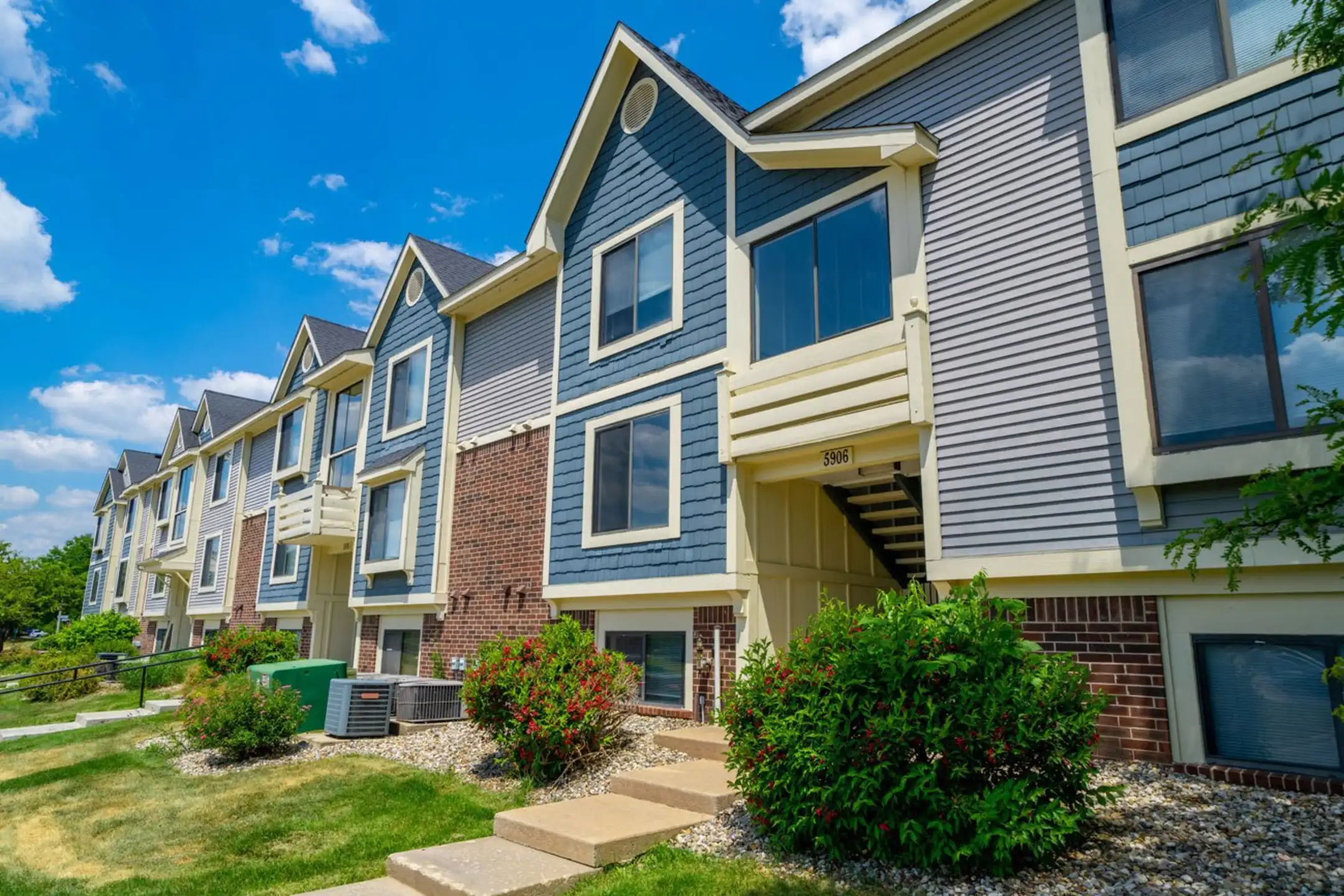 Indian Lakes 5726 Seneca Dr Mishawaka, IN Apartments for Rent Rent.