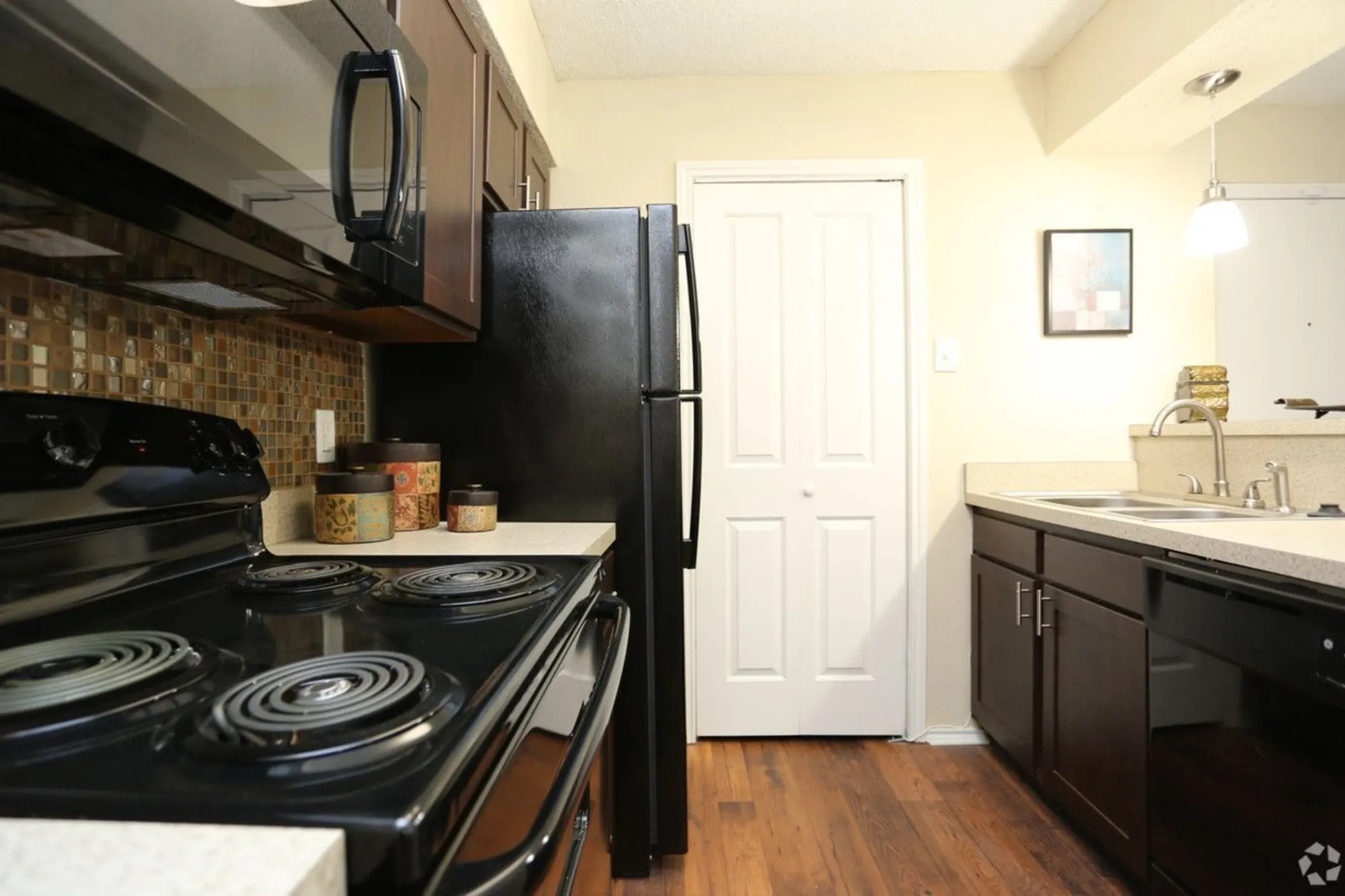 Walnut Ridge Apartments Arlington, TX 76006