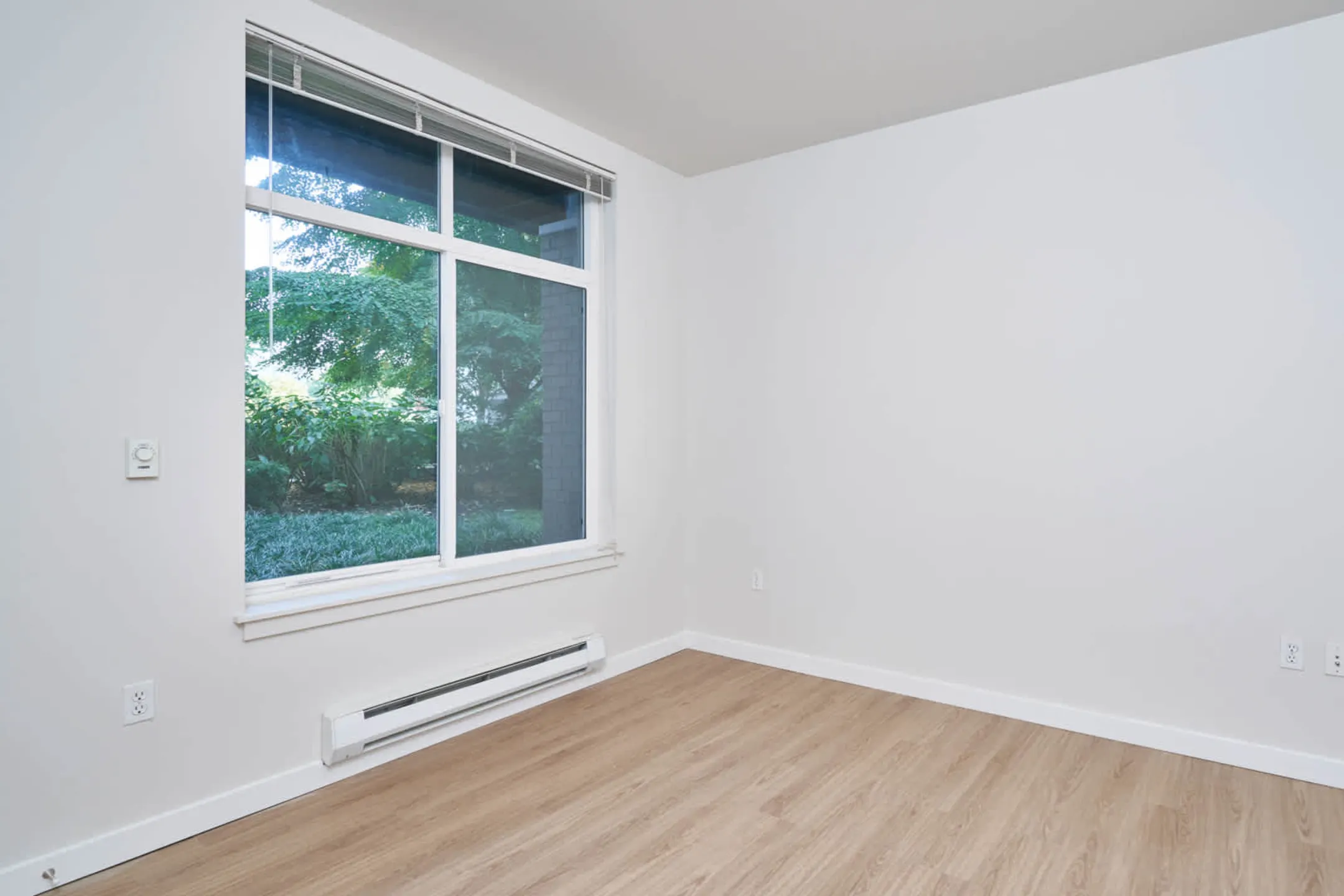 Bedroom - Veloce - Redmond, WA