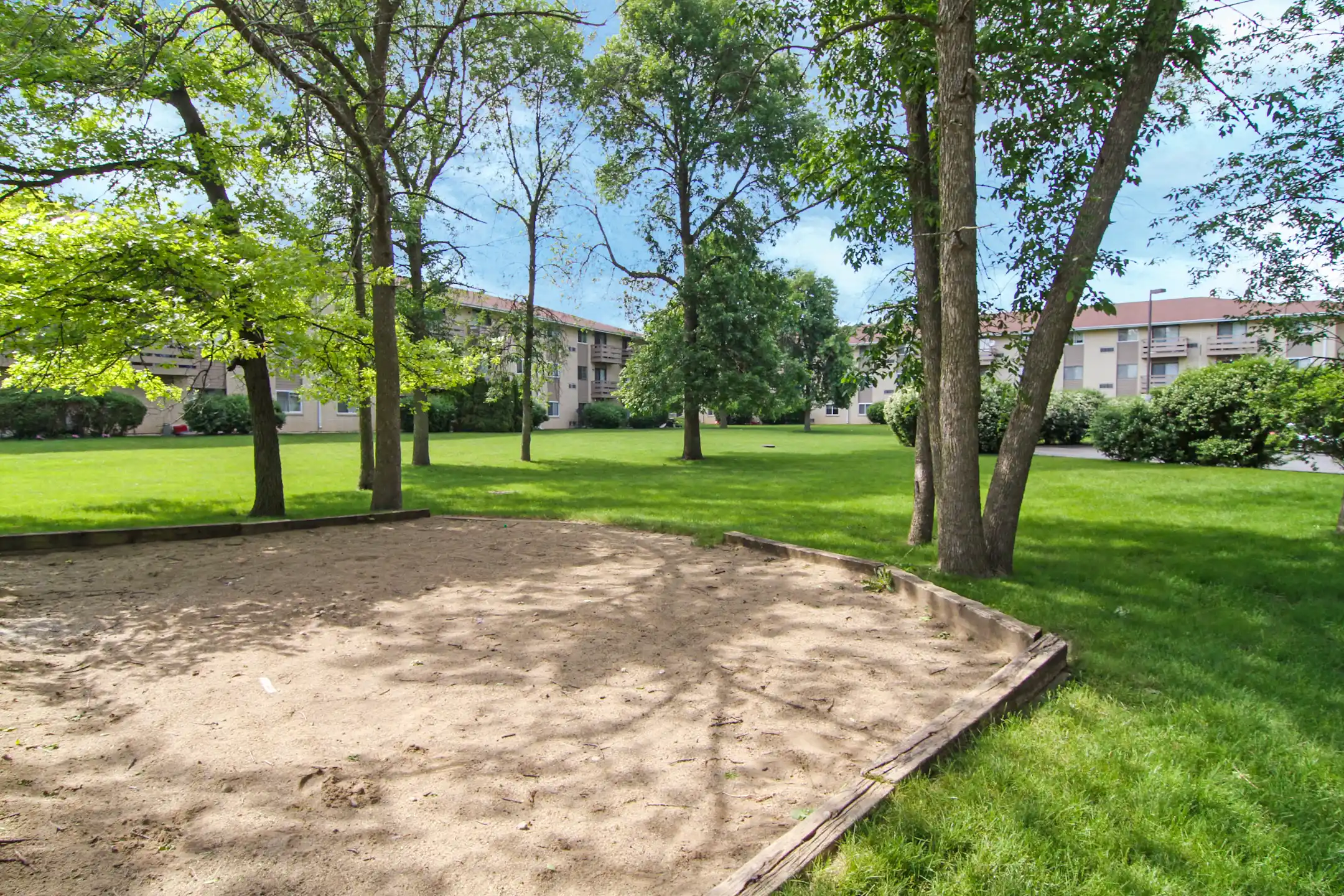 Park Terrace - Park City, IL
