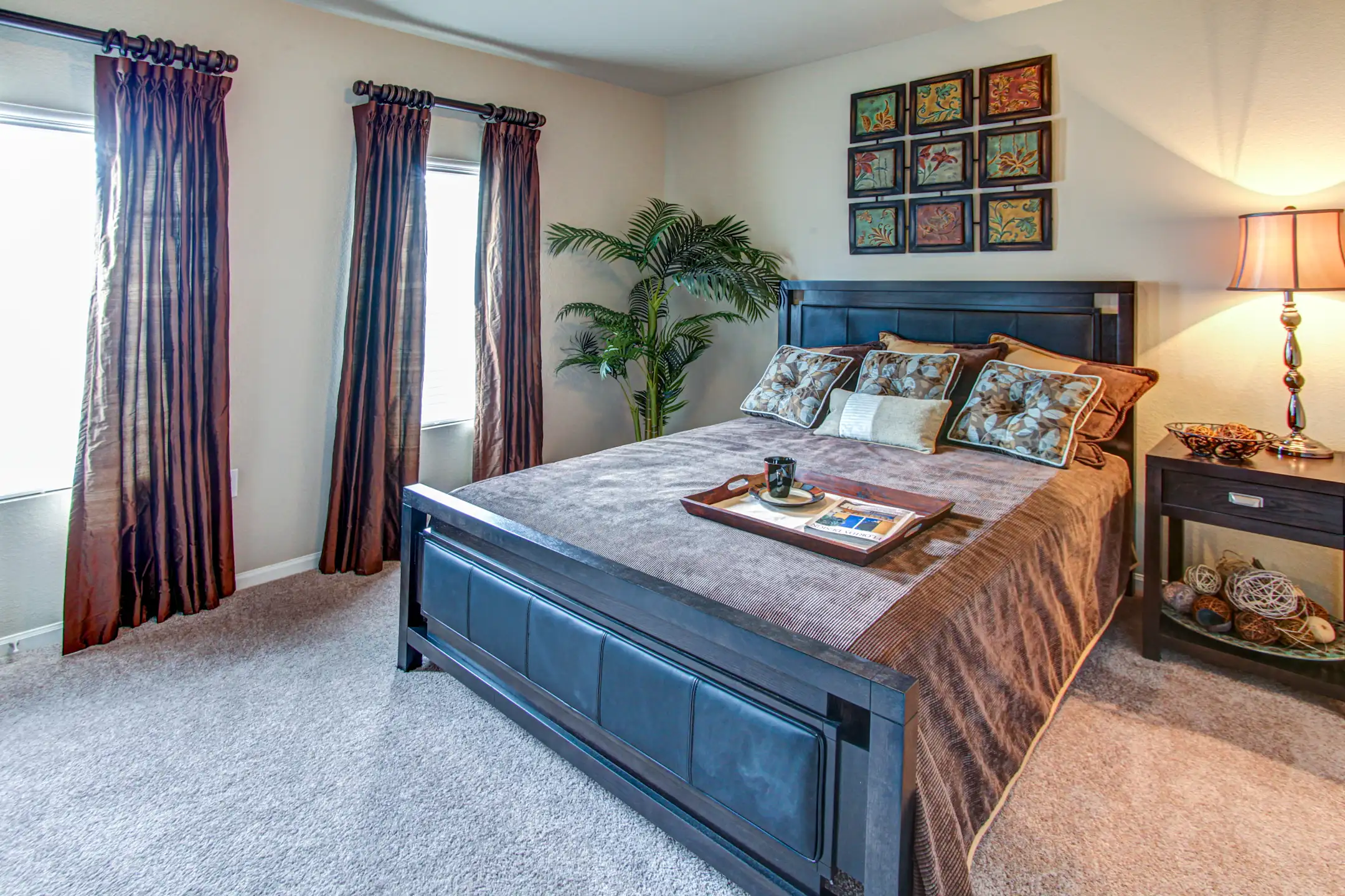 Bedroom - Avalon Apartments - Pensacola, FL