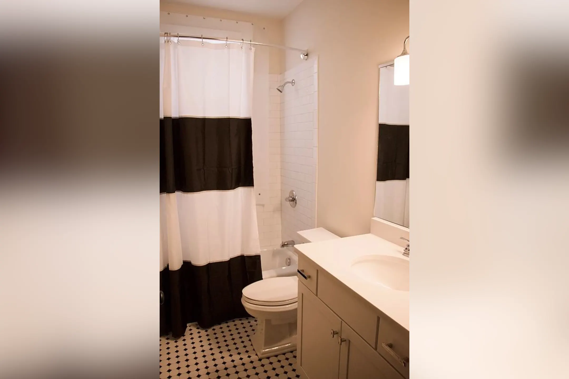 Bathroom - Stewart Langley Corporate Apartments - Lynchburg, VA