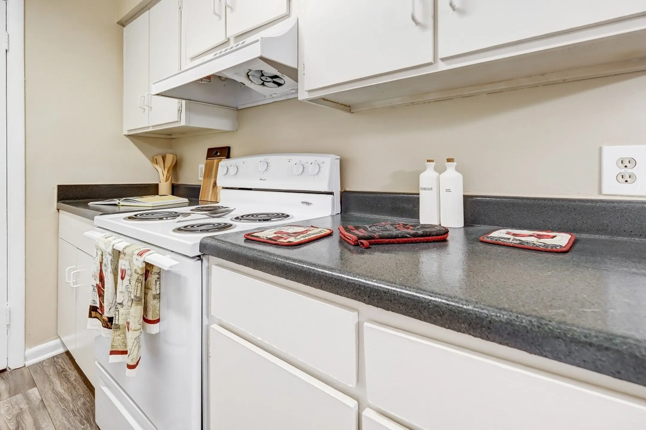 Kitchen - Forestbrook - West Columbia, SC