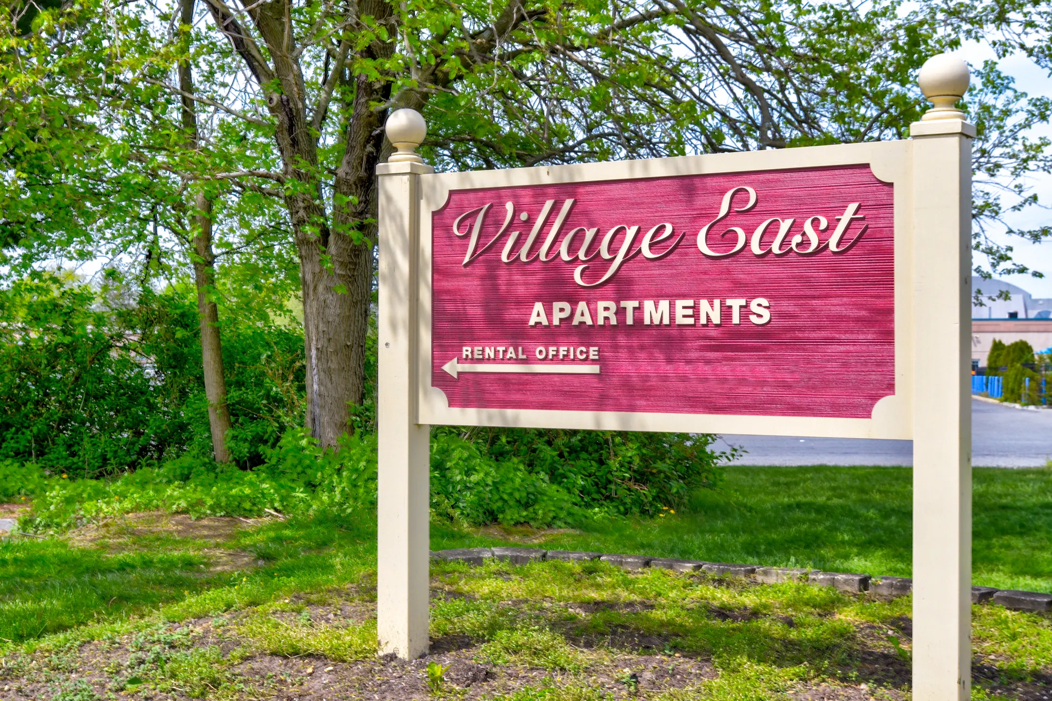 Village East Apartments East Windsor Nj