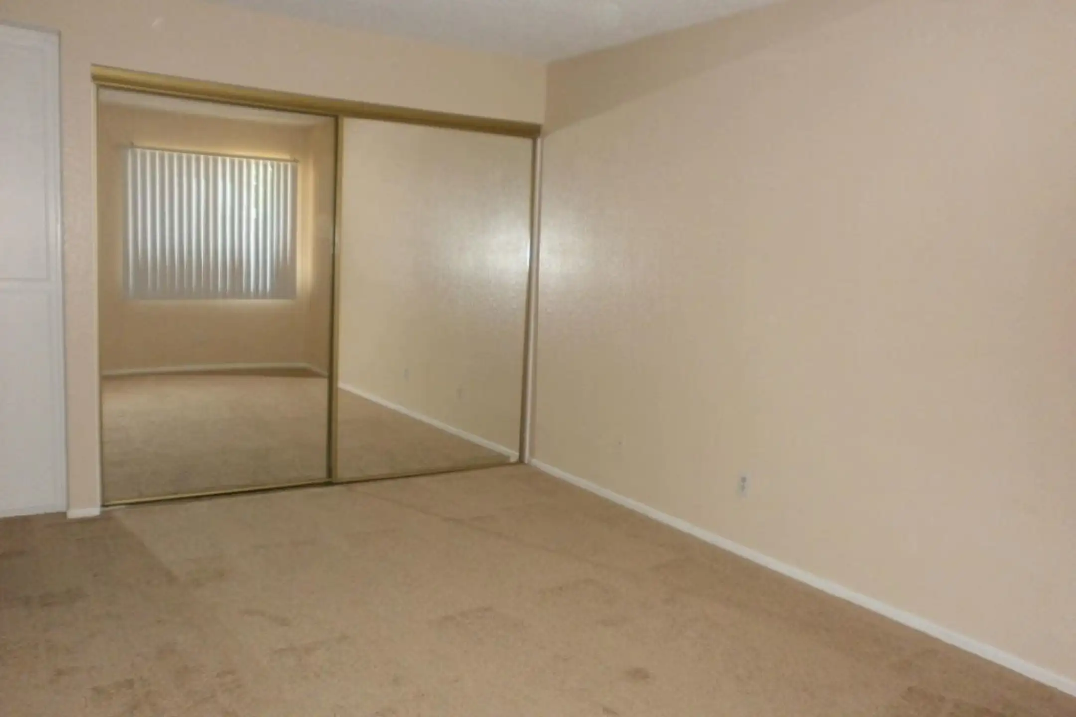 Madison Park Apartments - Riverside, CA