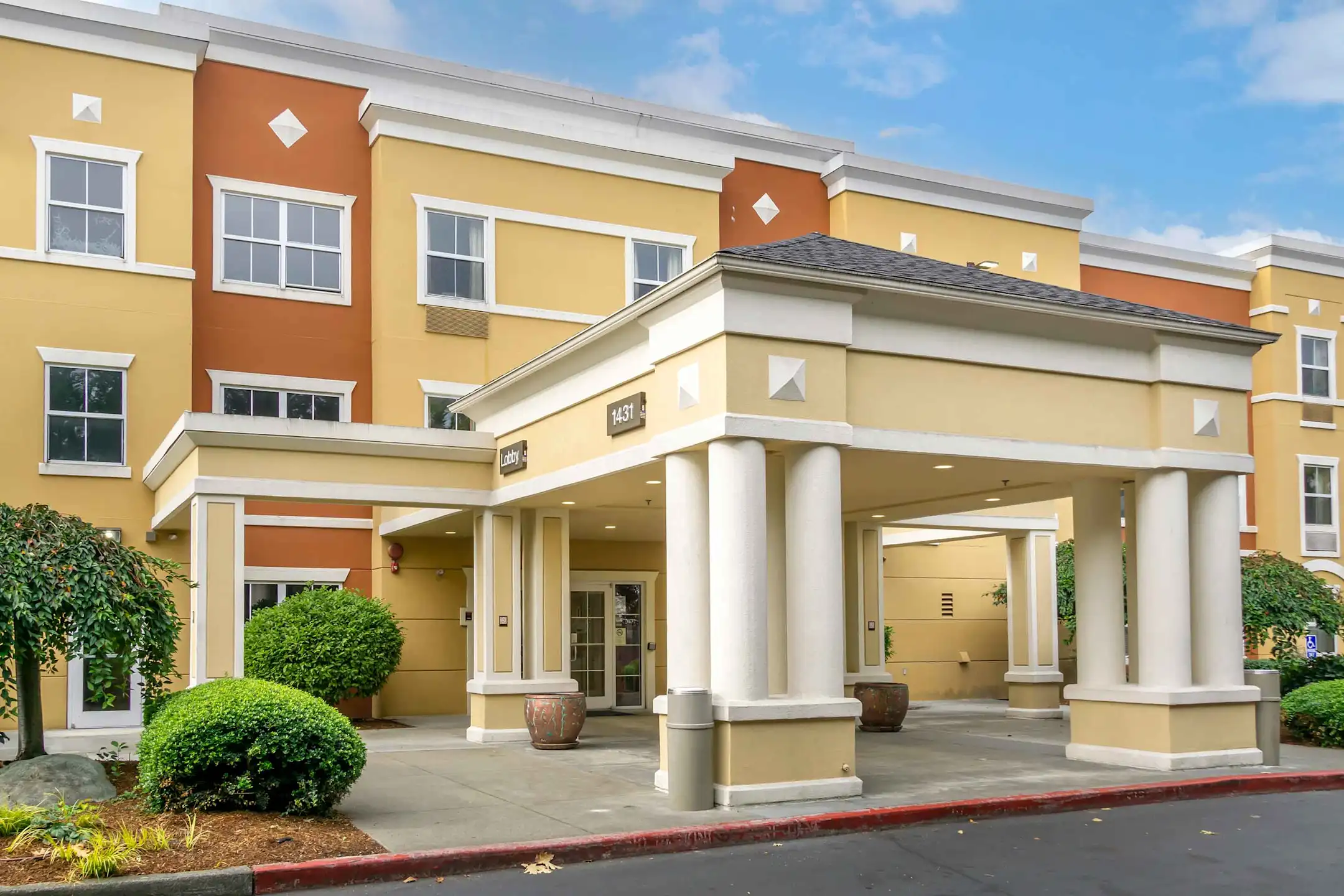 Furnished Studio Seattle Everett Silverlake 1431 112th Street