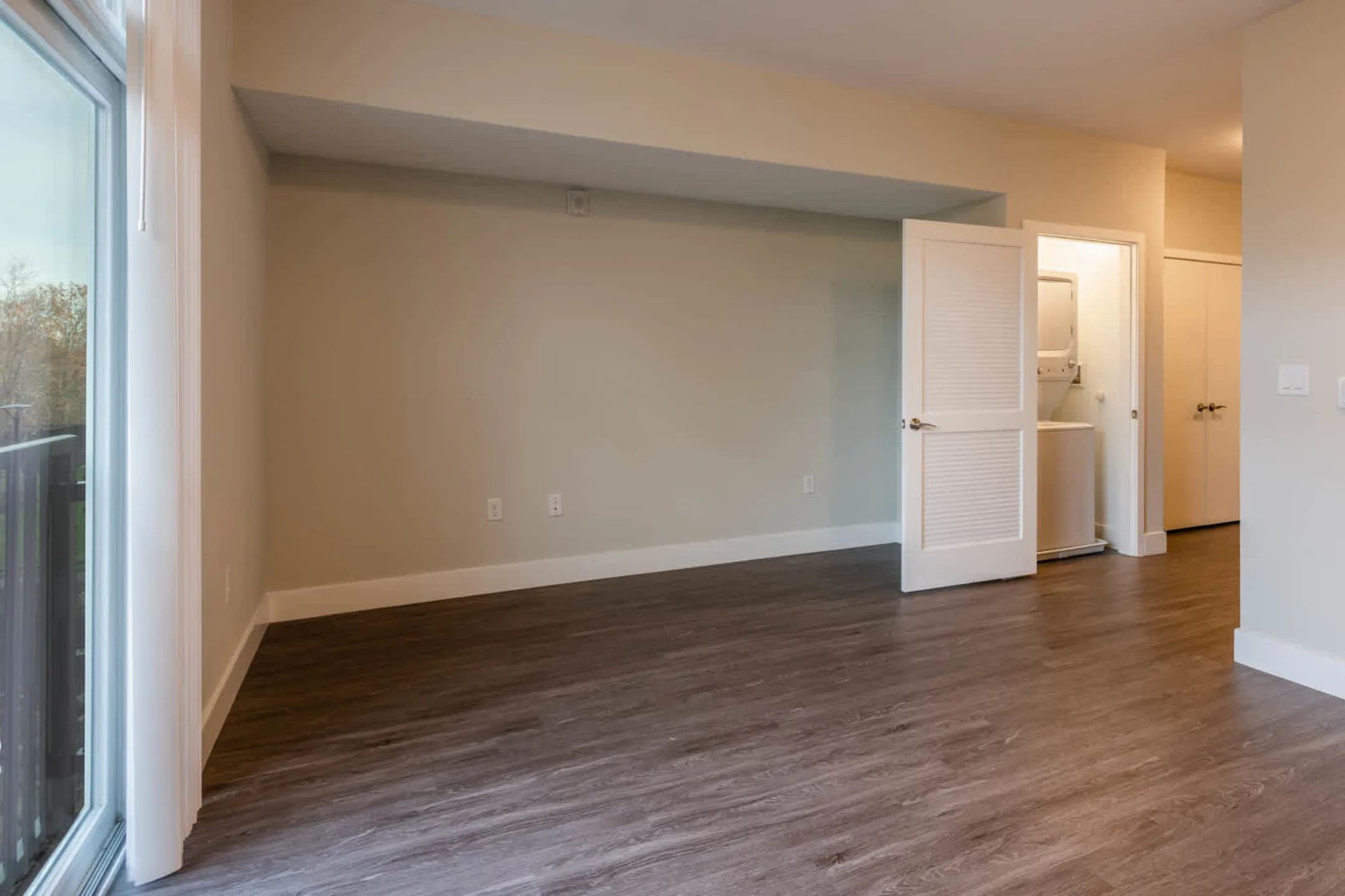 The Reserve at Burlington 20 Corporate Dr Burlington, MA Apartments