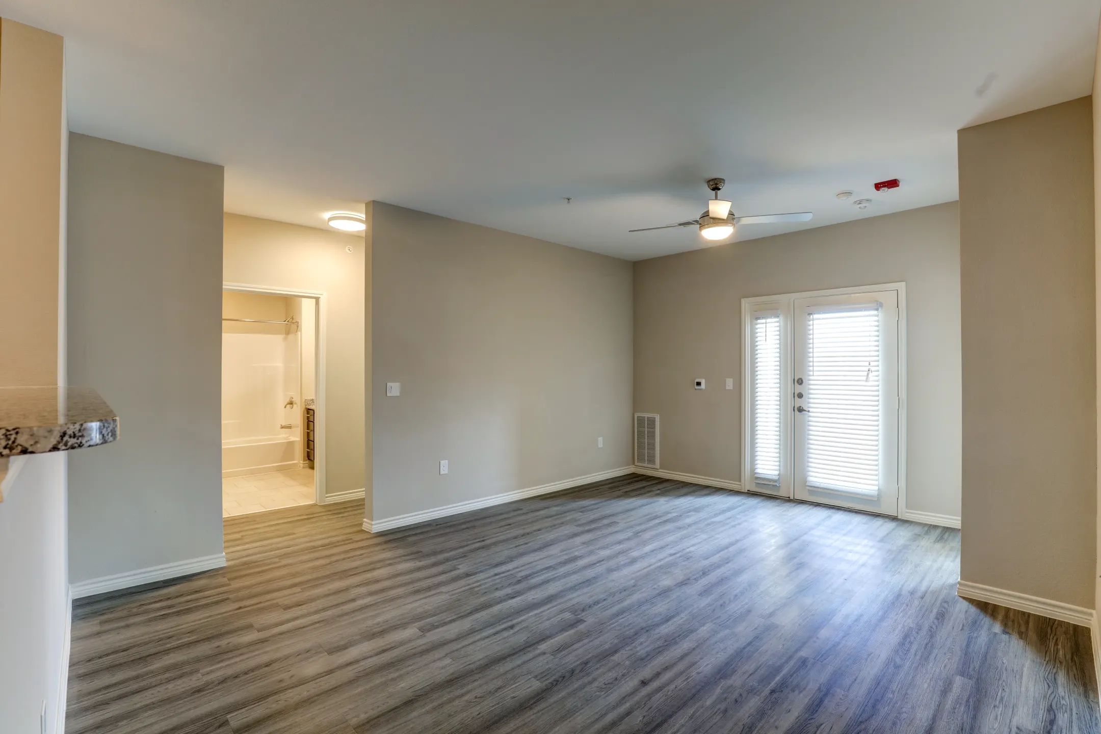 Patriot Pointe Apartments - Fort Worth, TX 76119