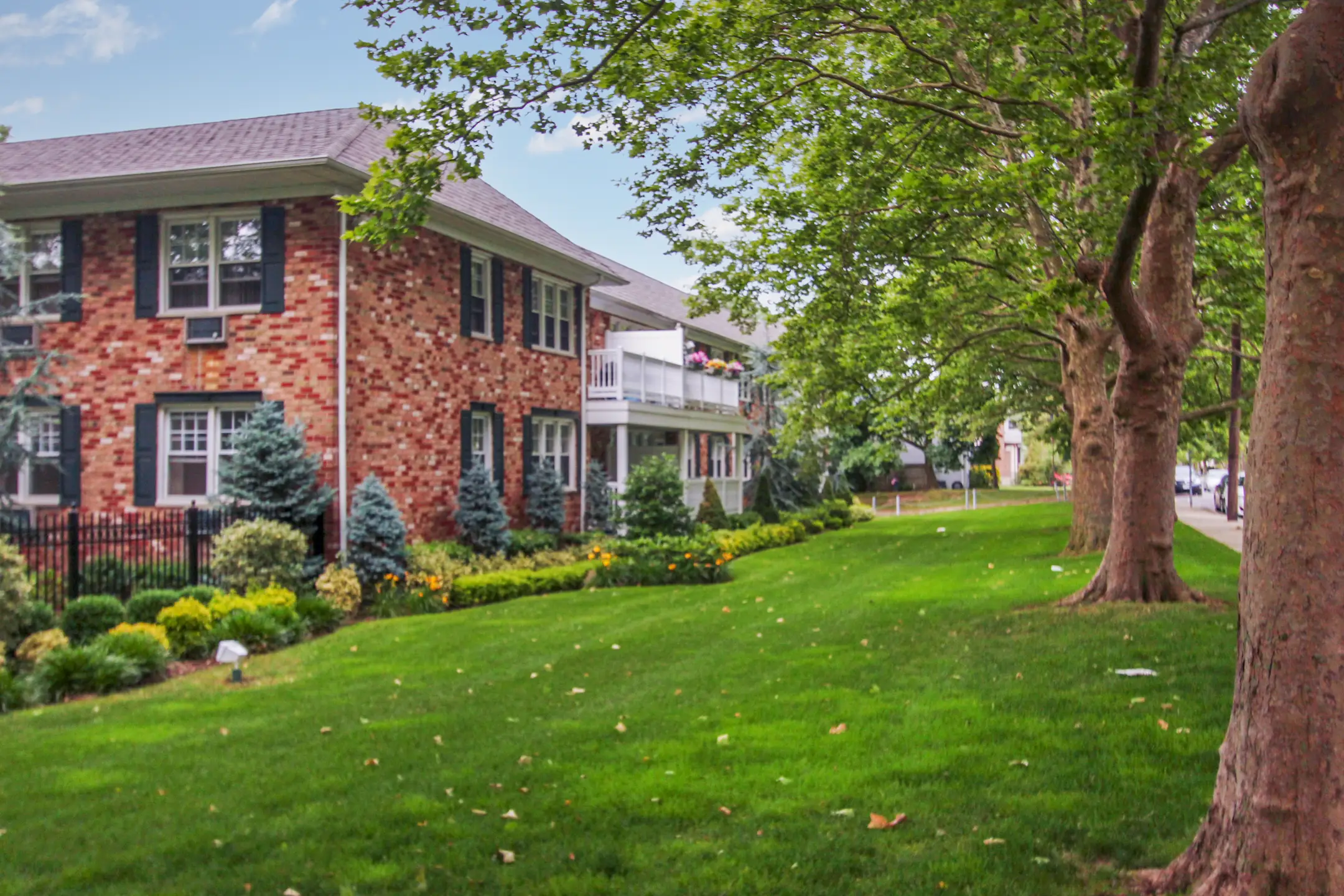 Fairfield Courtyard at Hewlett 65 PROSPECT AVENUE Hewlett, NY