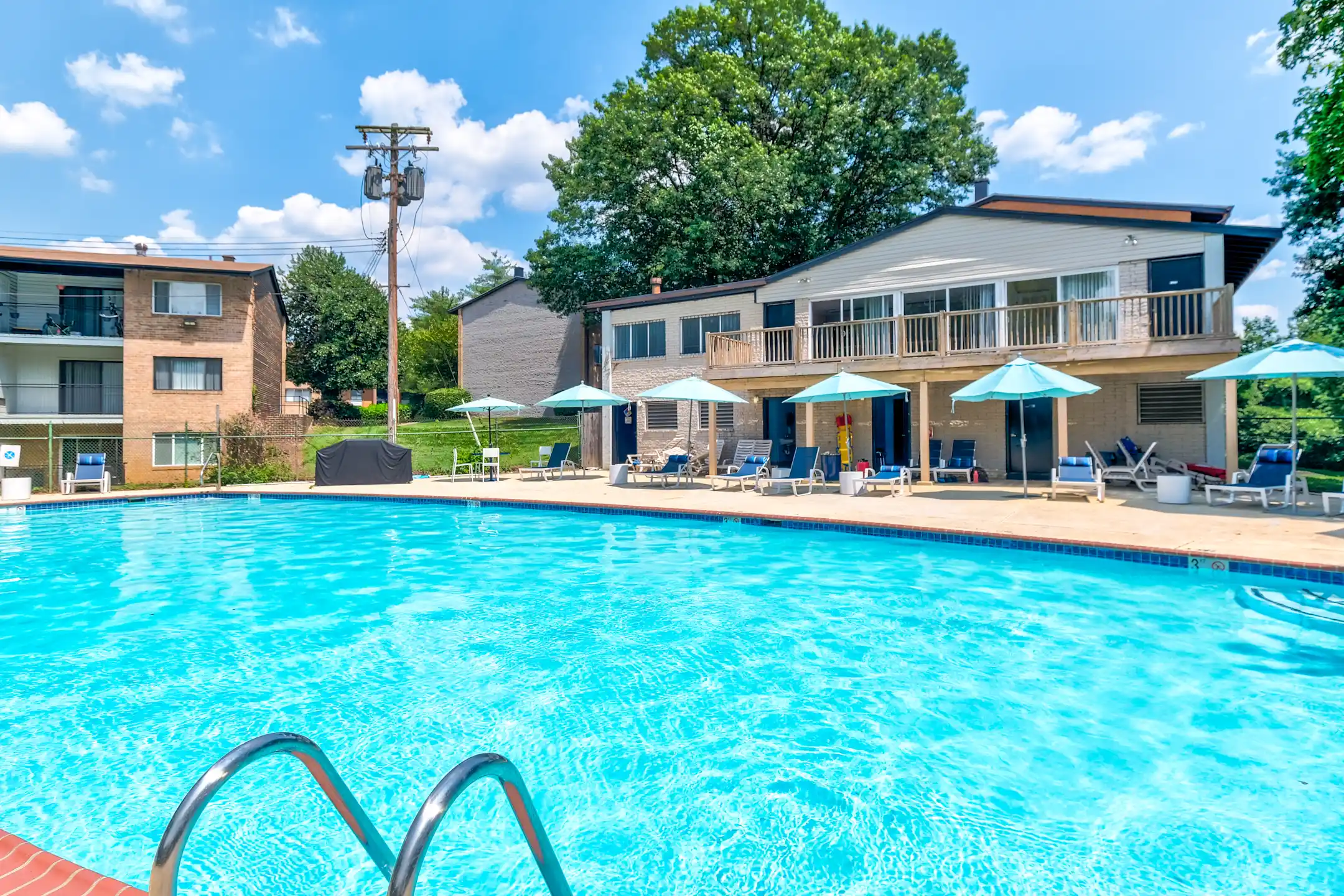 Pool - OAKS AT OXON HILL - Oxon Hill, MD
